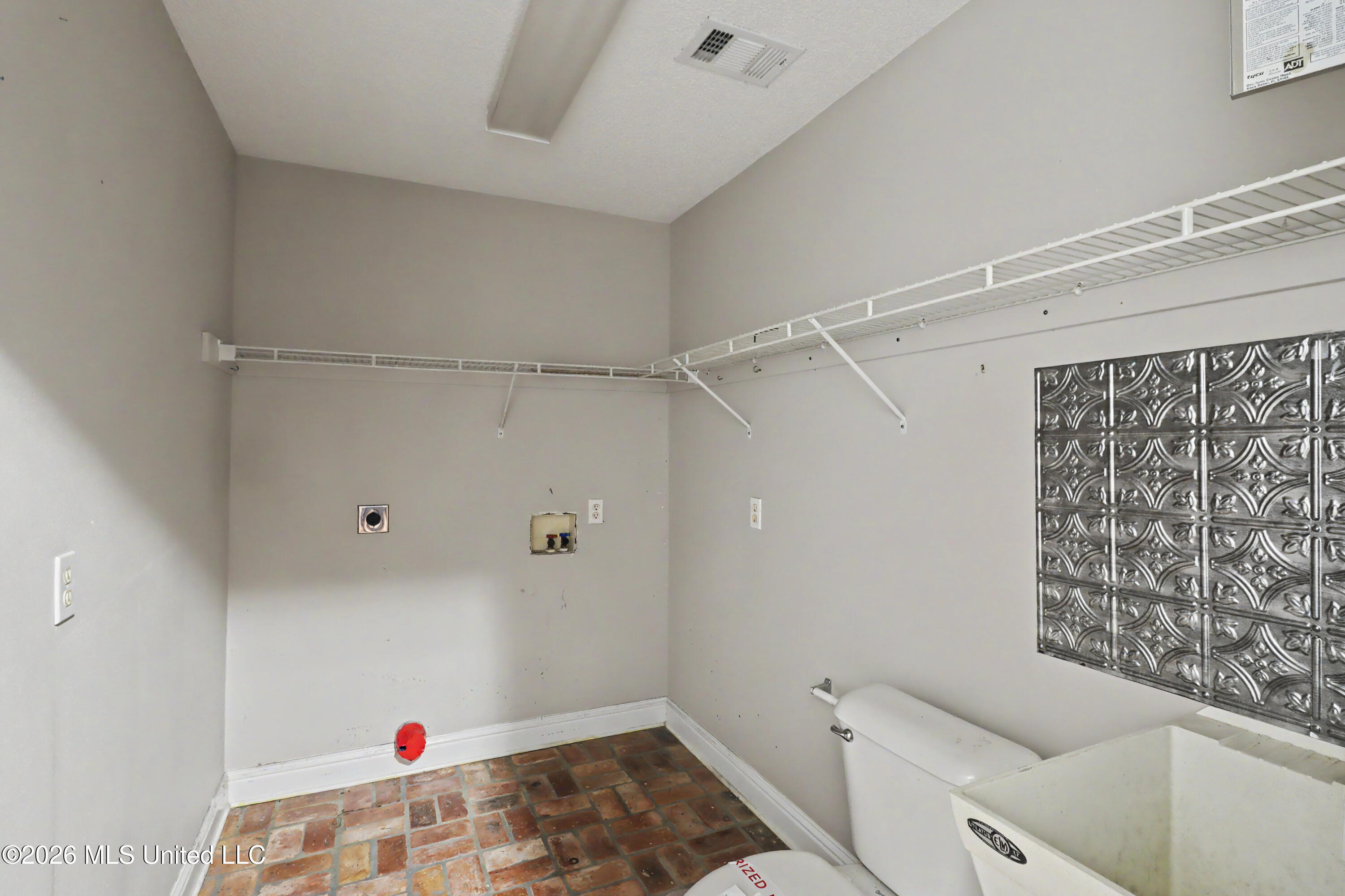 42162 Noma Drive Property Photo 21