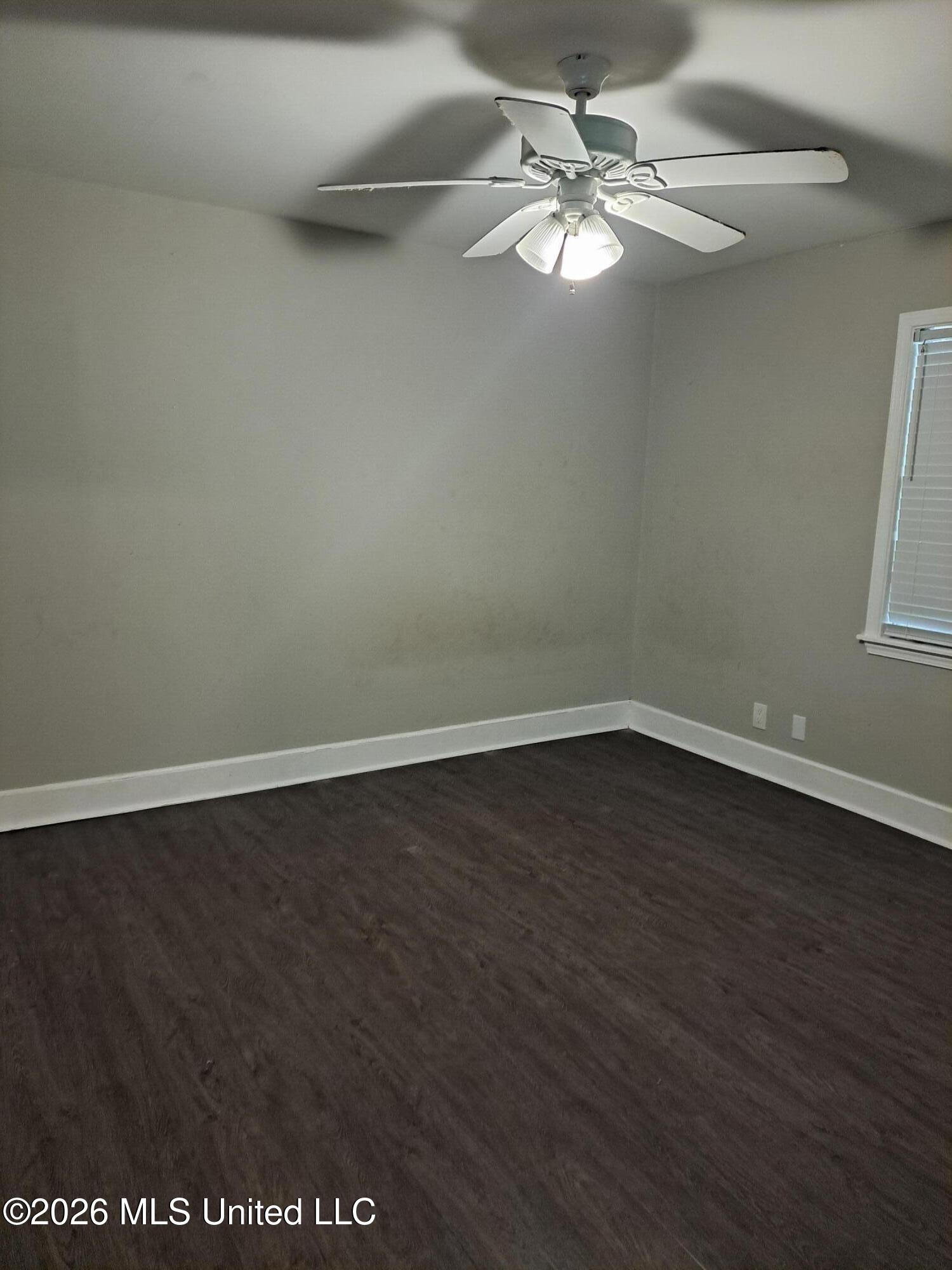 5106 Lawson Avenue Property Photo 4