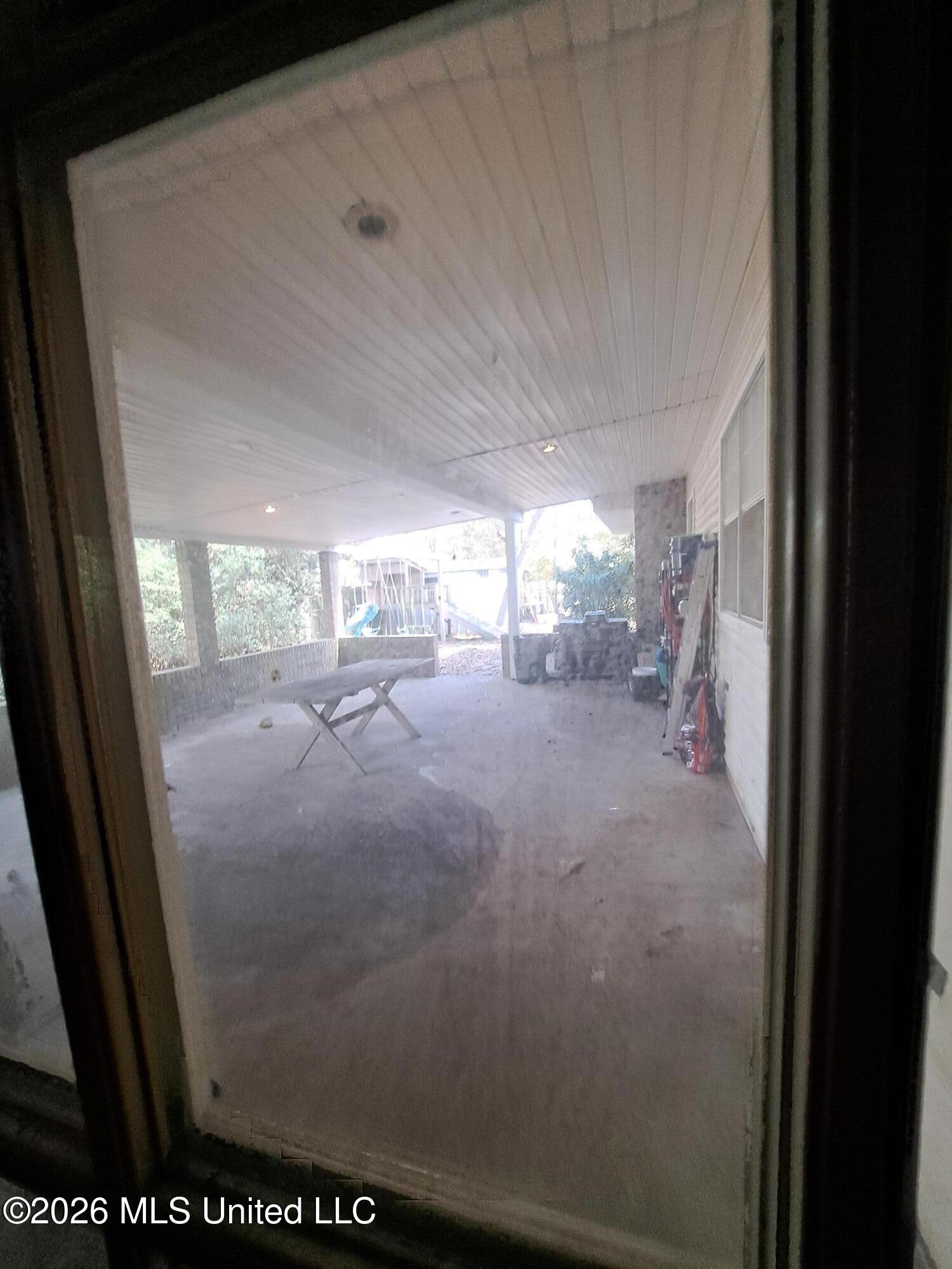 5106 Lawson Avenue Property Photo 6