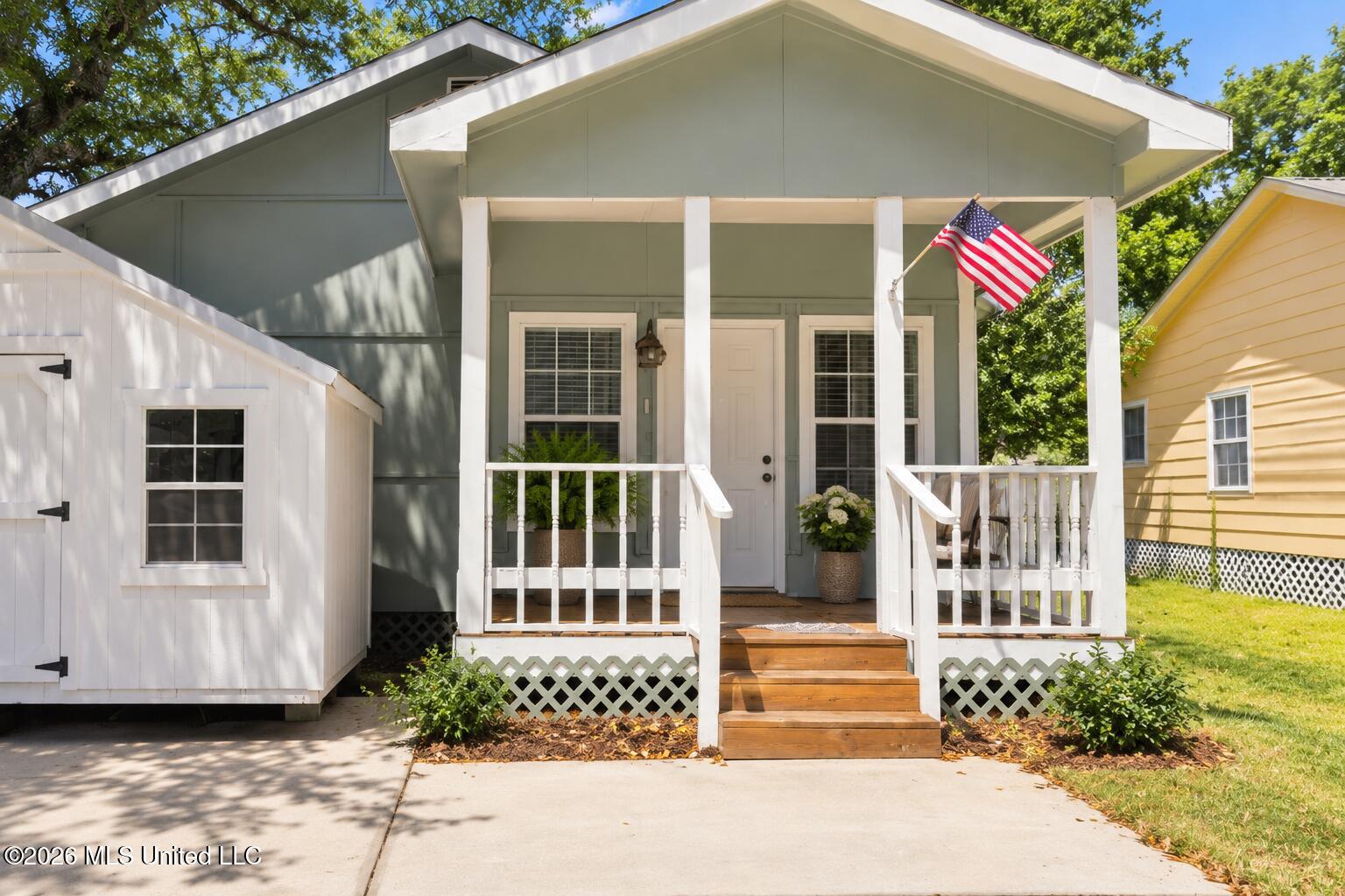 615 Mckinley Avenue Property Photo 4