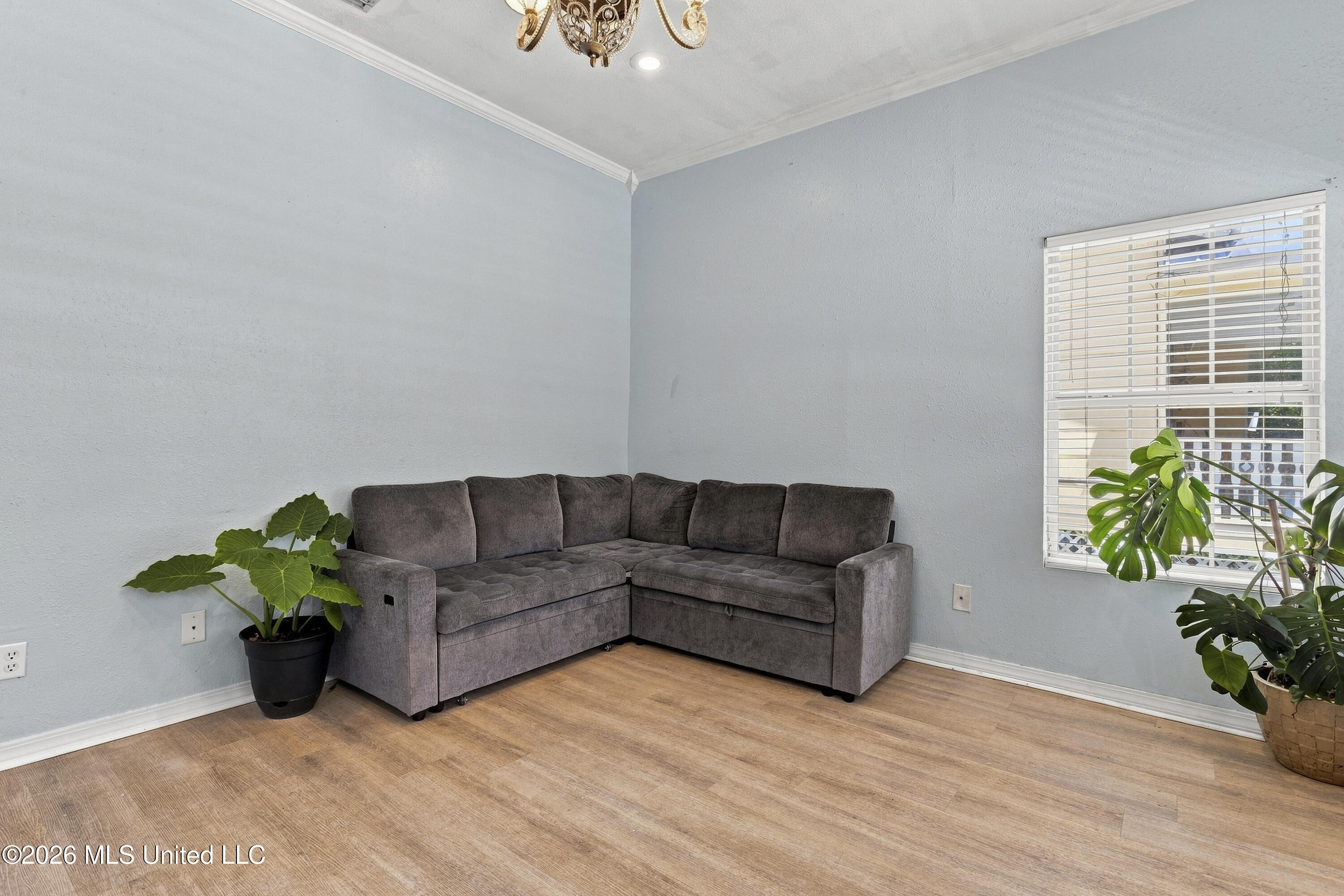615 Mckinley Avenue Property Photo 6