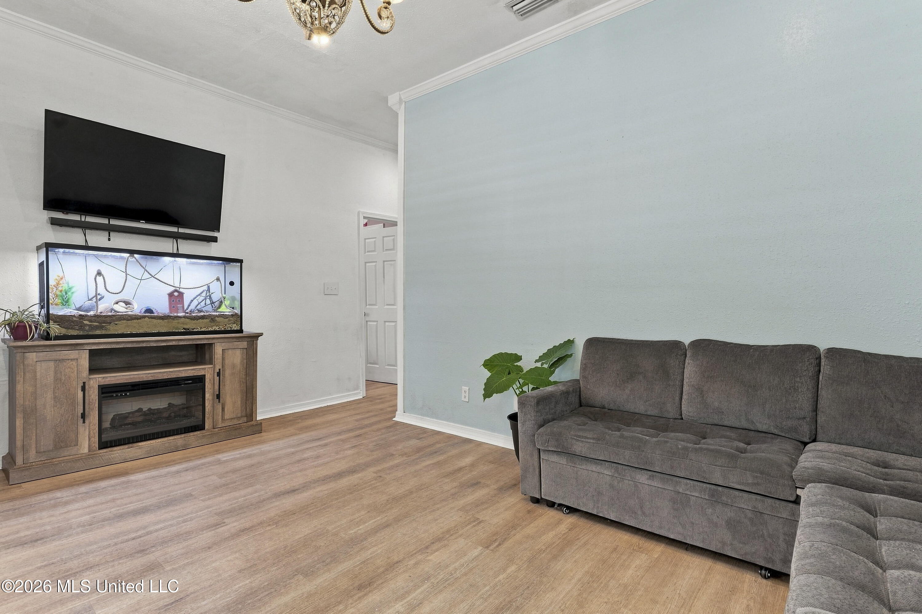 615 Mckinley Avenue Property Photo 7