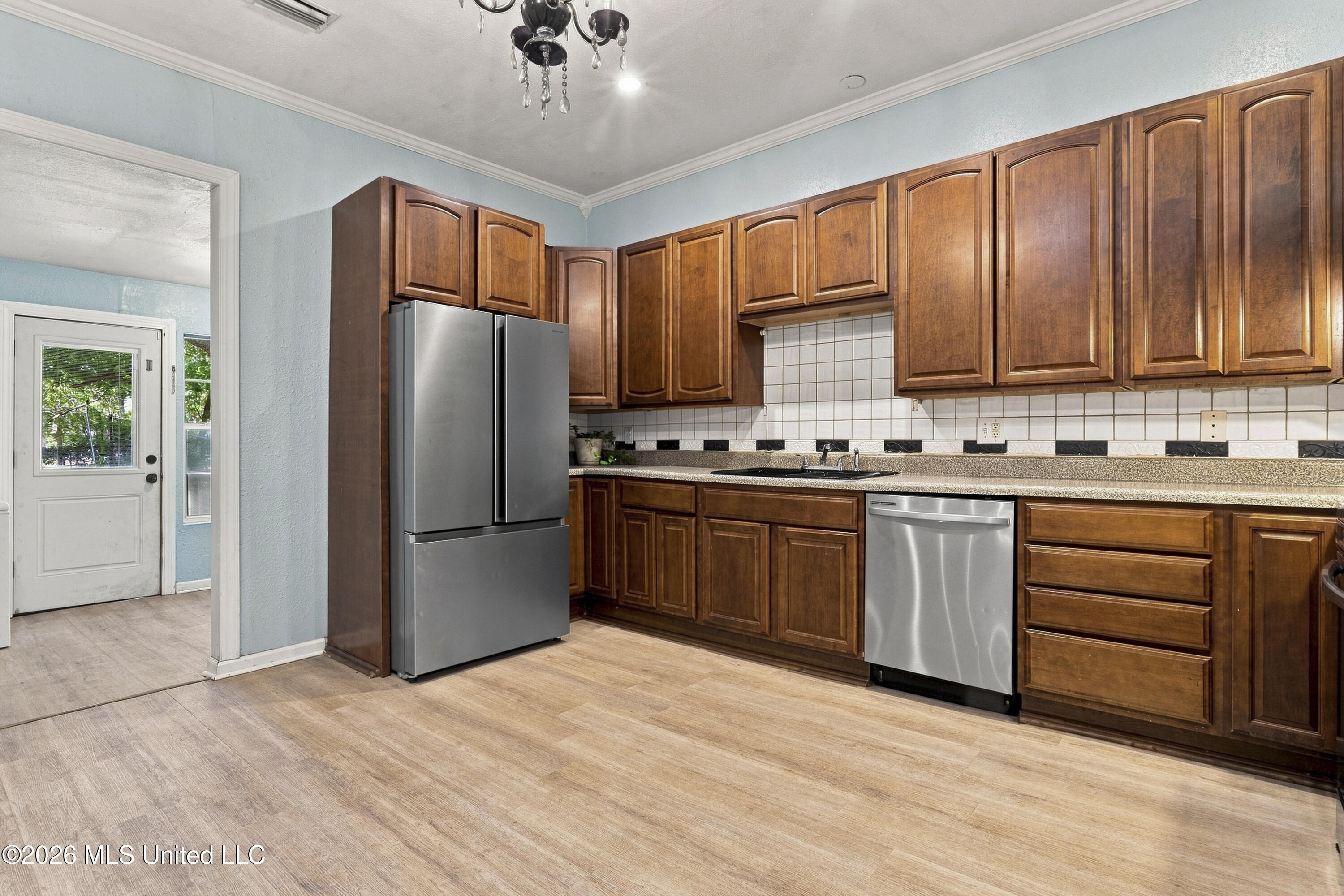 615 Mckinley Avenue Property Photo 10