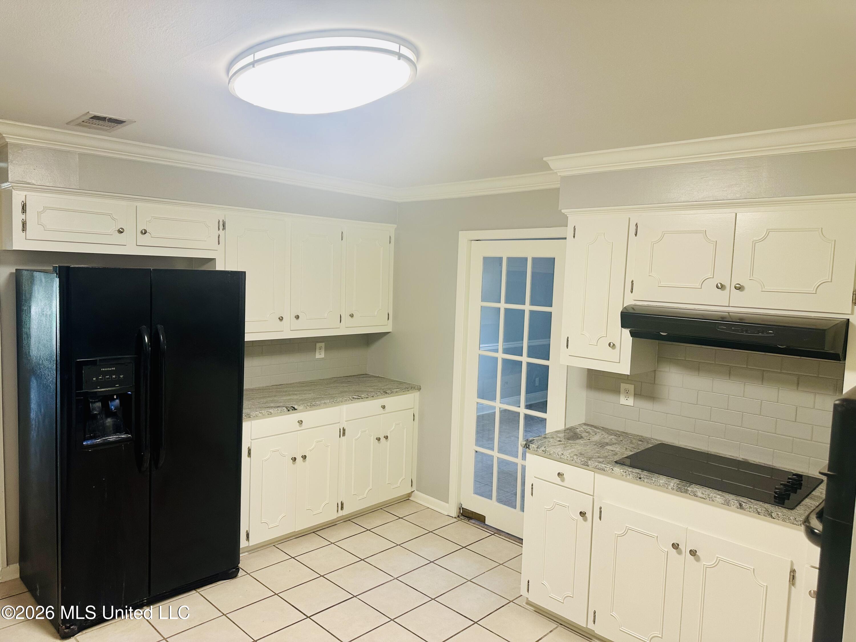117 Lynwood Drive Property Photo 6