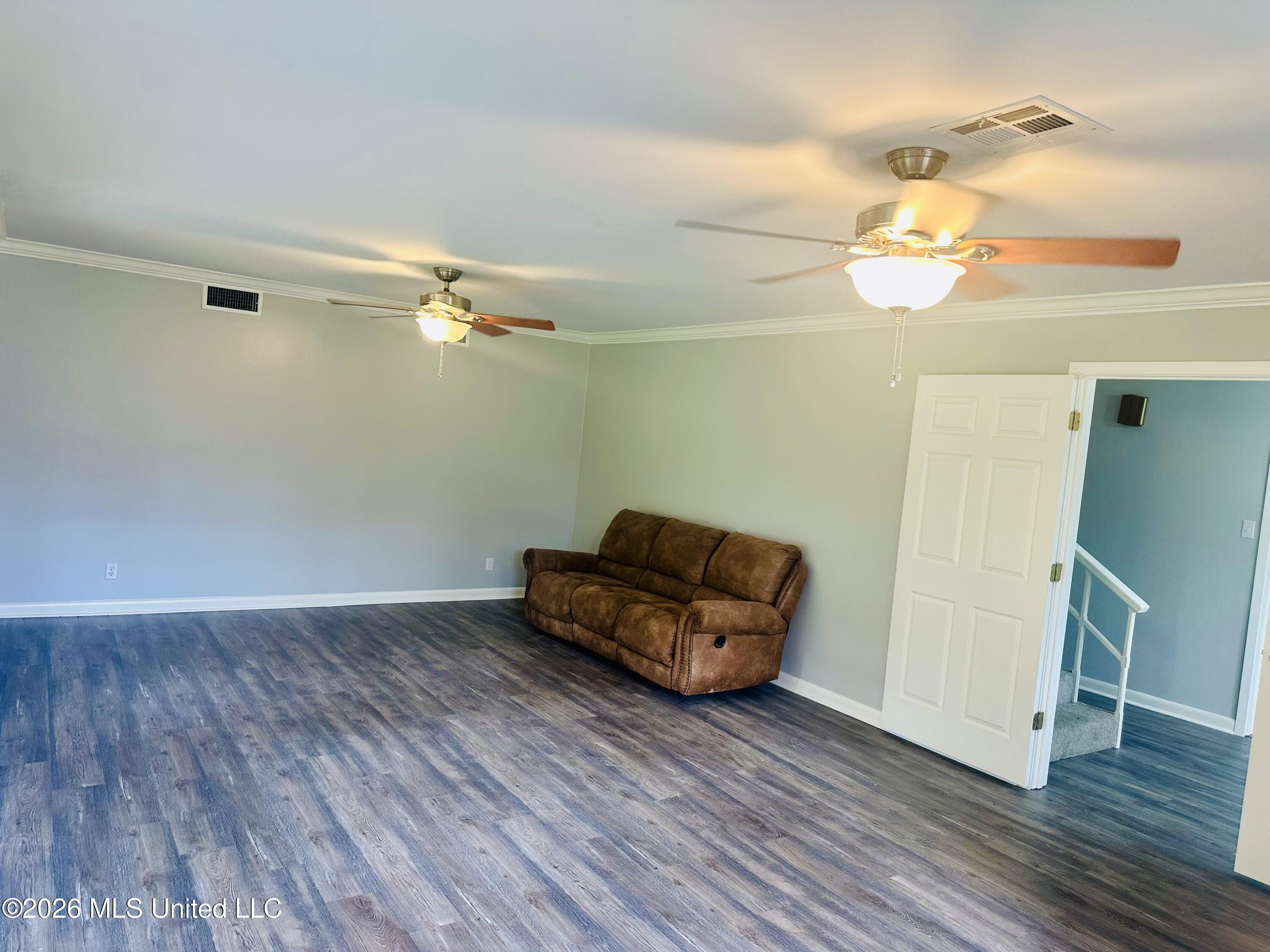 117 Lynwood Drive Property Photo 11