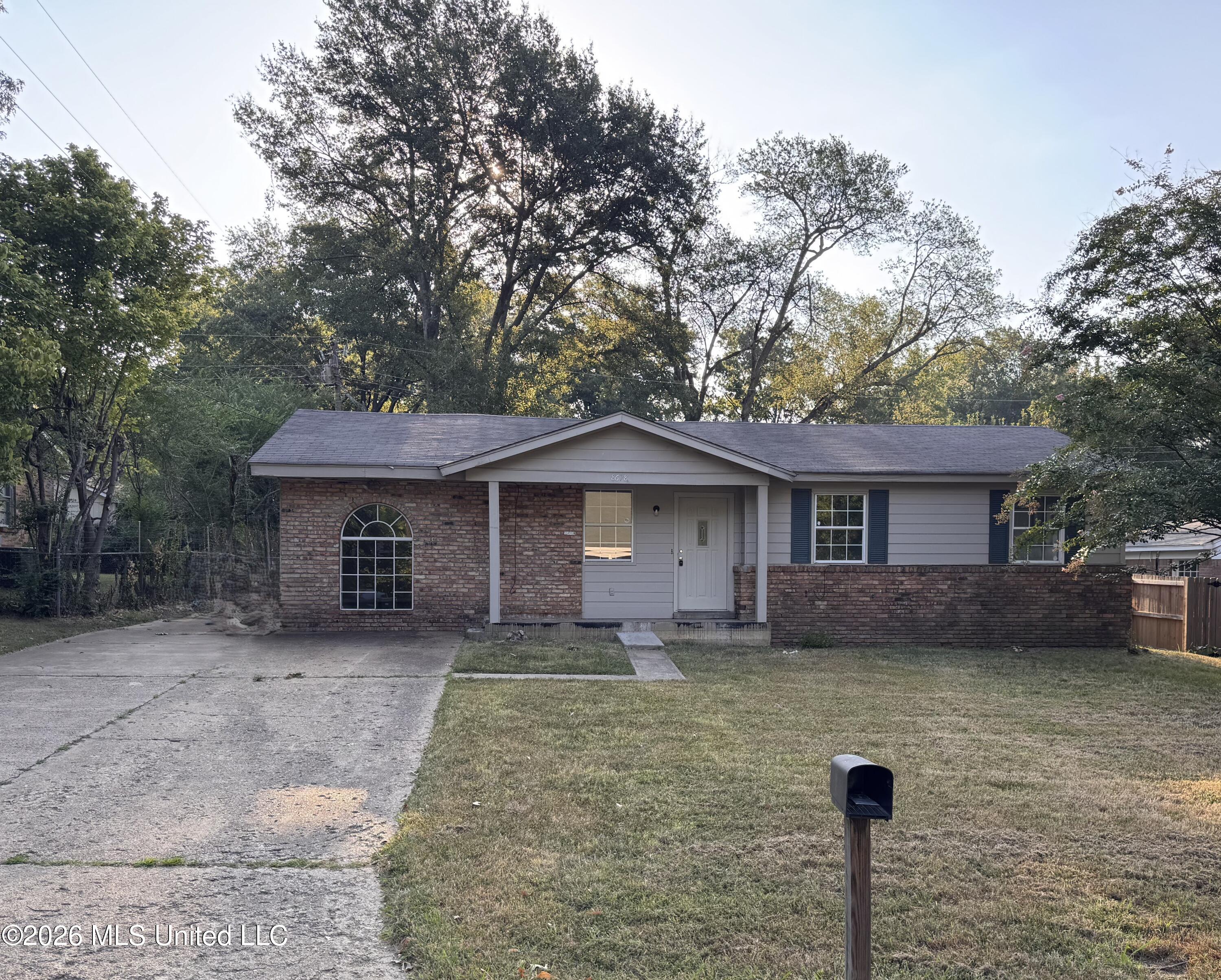 8678 Yorktown Drive Property Photo 1