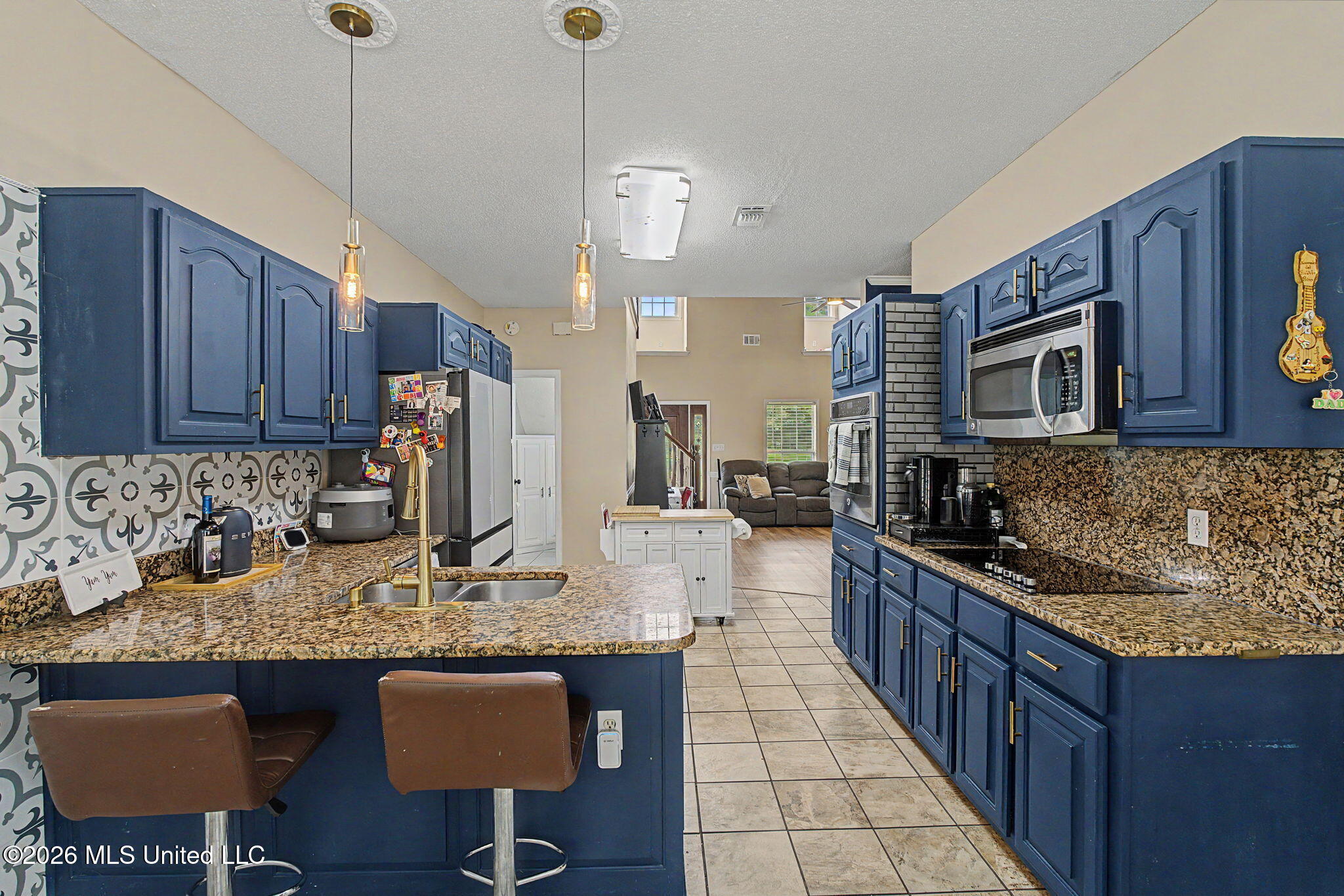 4019 Victoria Drive Property Photo 15
