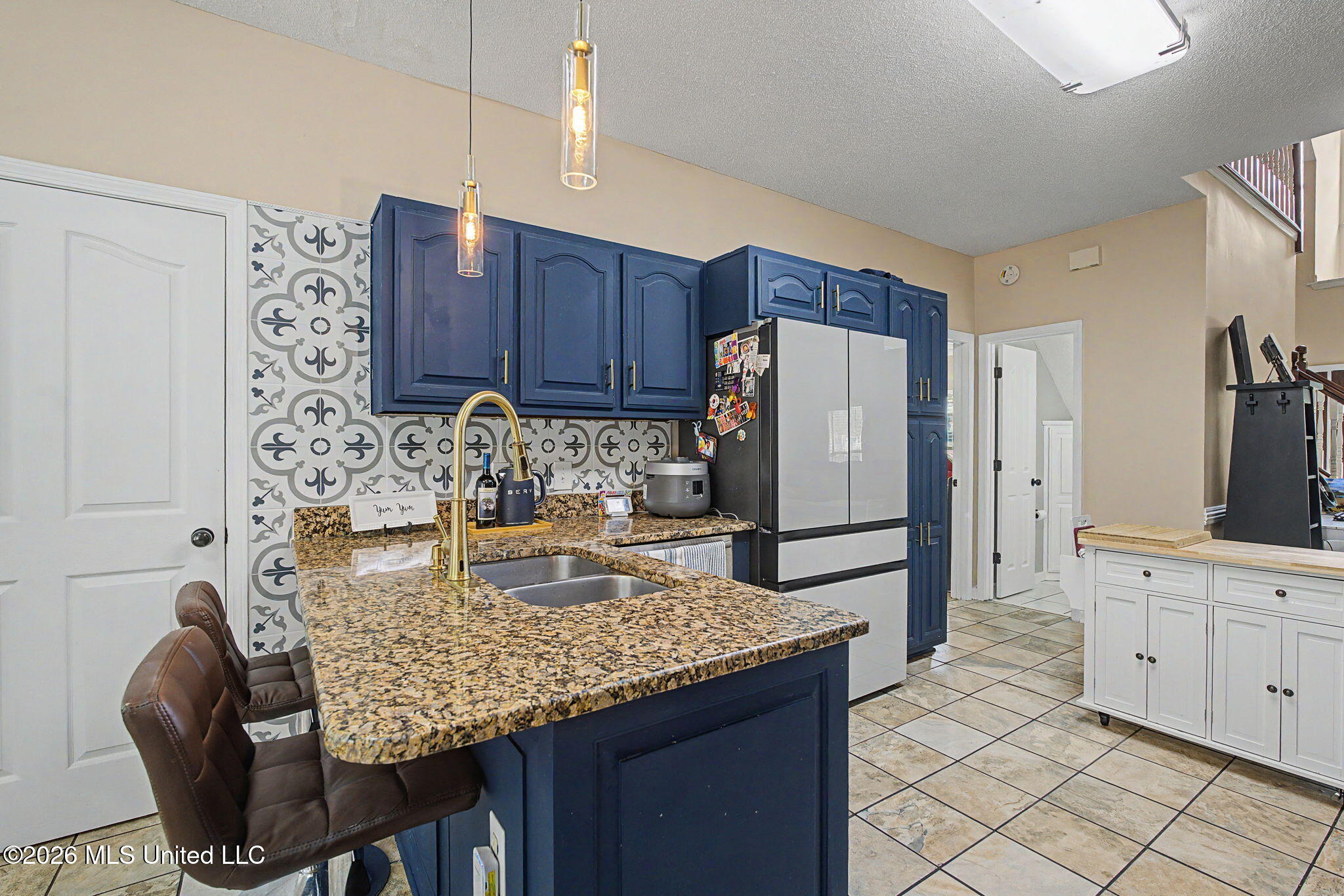 4019 Victoria Drive Property Photo 16