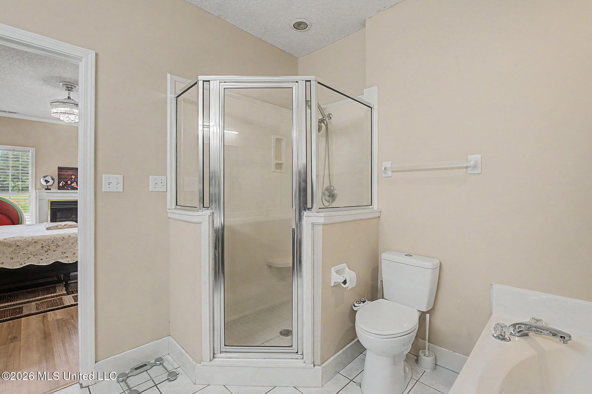 4019 Victoria Drive Property Photo 29