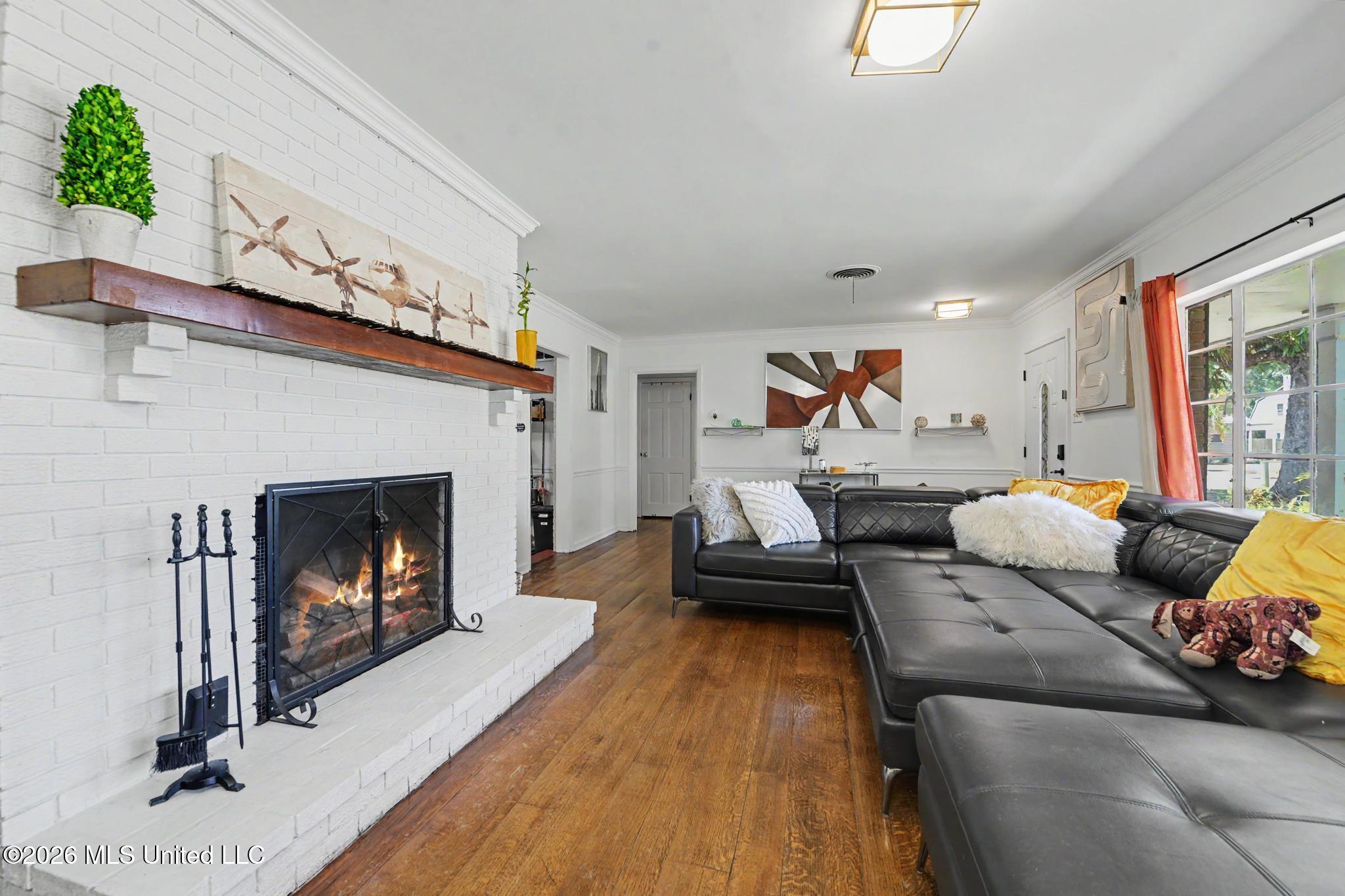 1095 Columbus Street Property Photo 6
