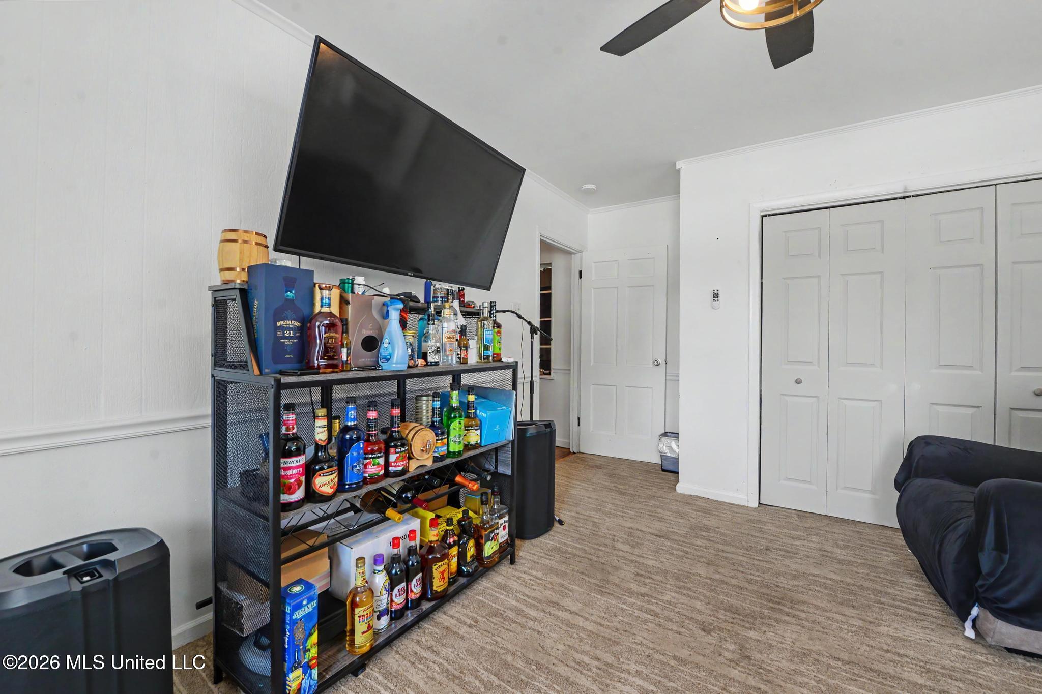 1095 Columbus Street Property Photo 15