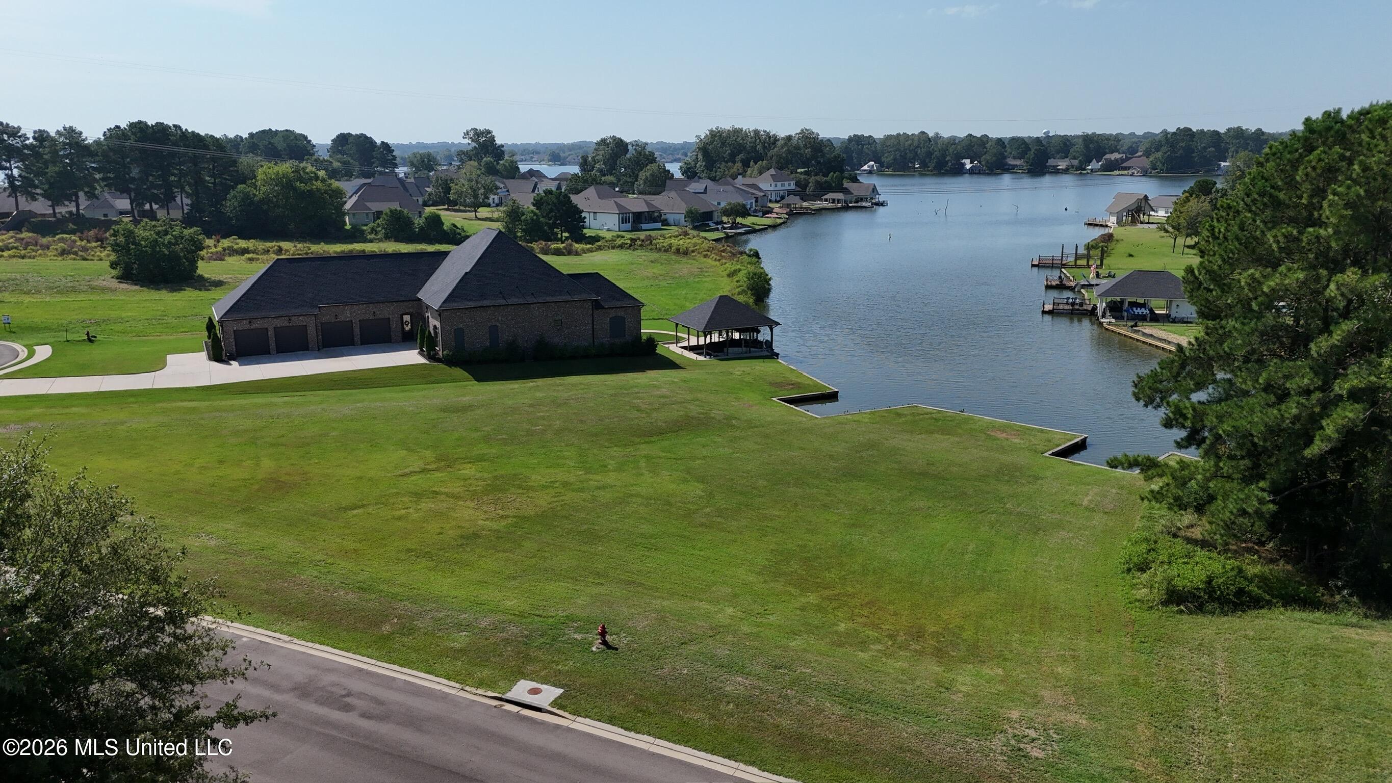 209 Harper's Way Property Photo 7