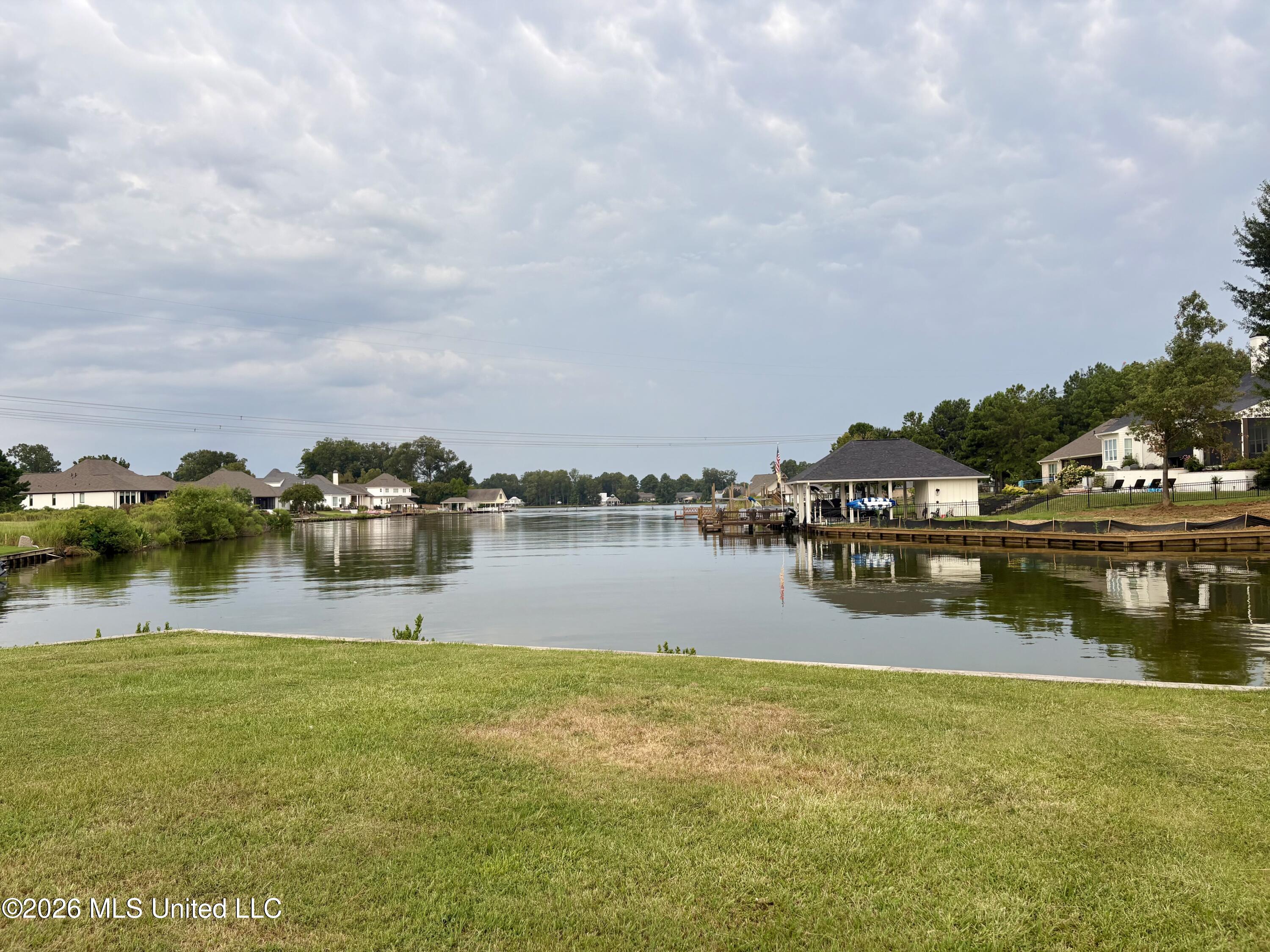 211 Harper's Way Property Photo 8