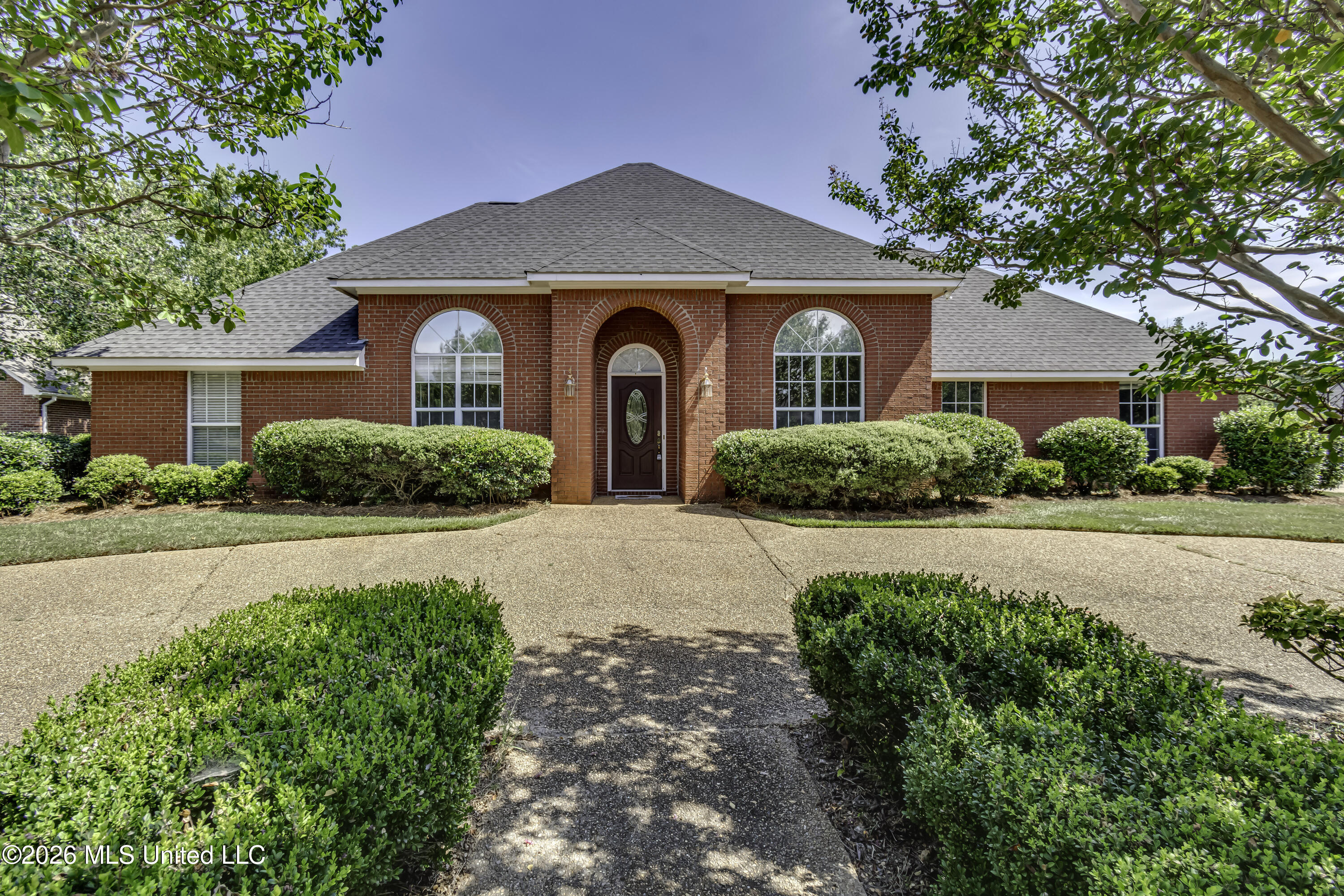 101 Kennesaw Cove Property Photo 1
