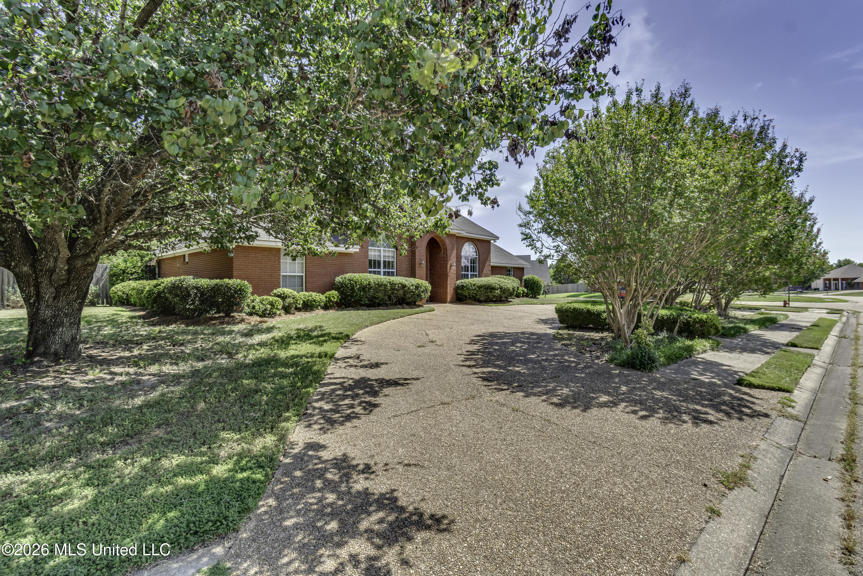 101 Kennesaw Cove Property Photo 3