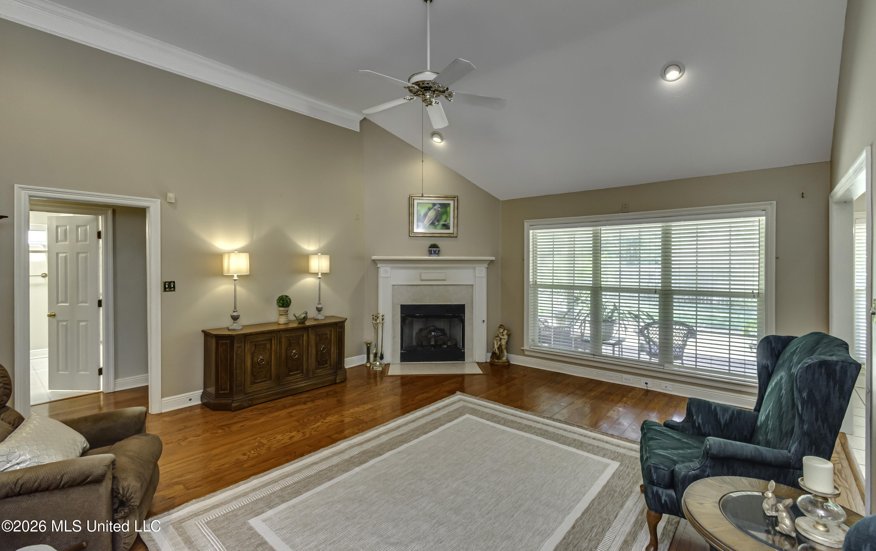 101 Kennesaw Cove Property Photo 12