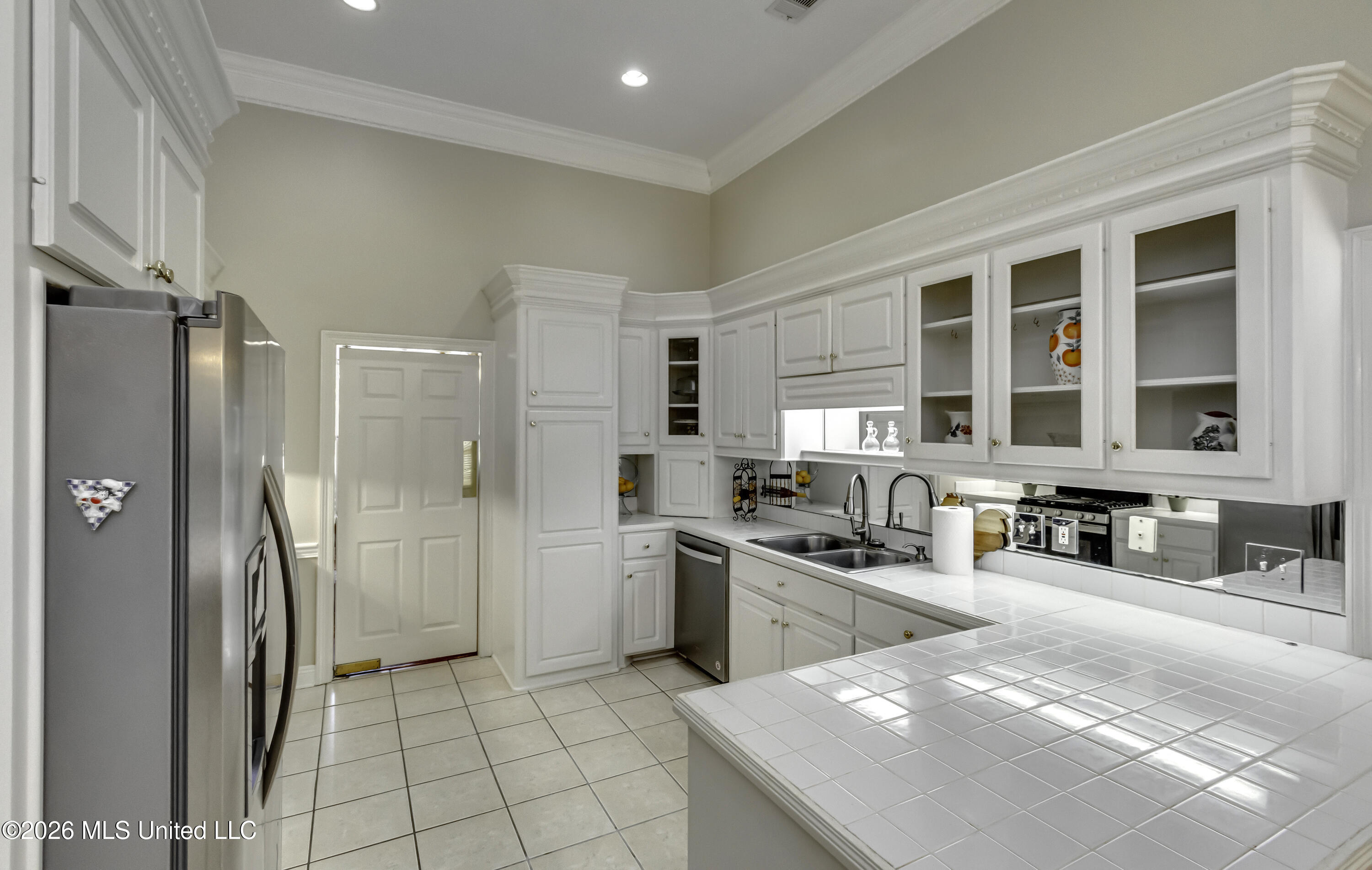 101 Kennesaw Cove Property Photo 18