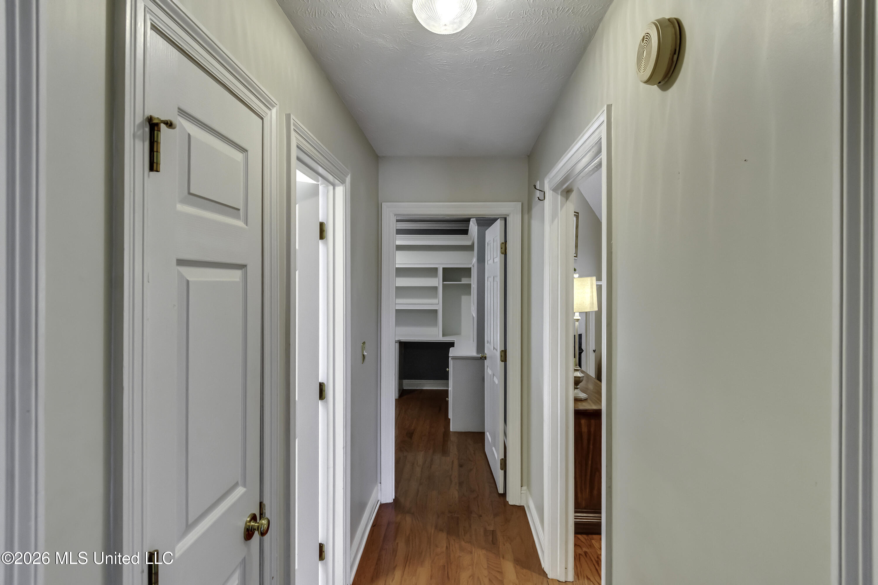 101 Kennesaw Cove Property Photo 37