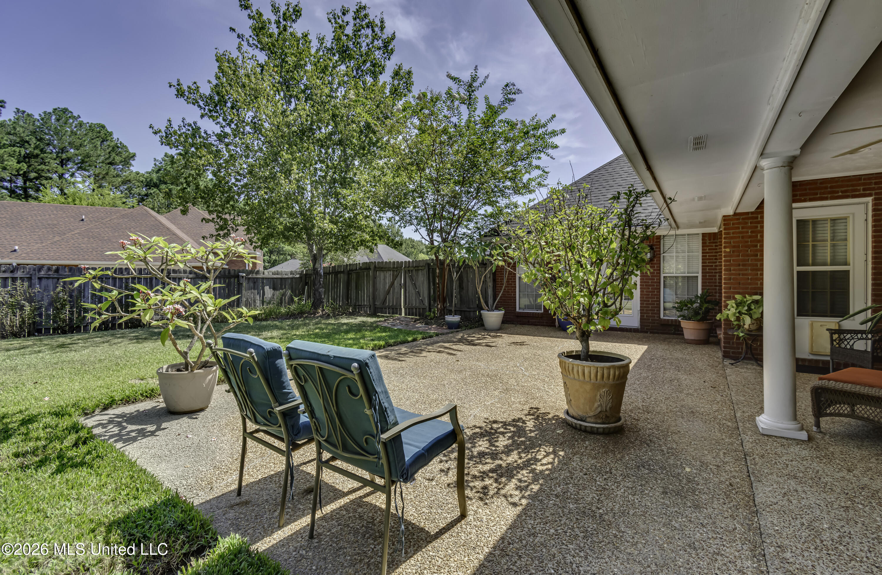 101 Kennesaw Cove Property Photo 47
