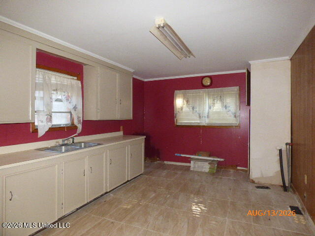 9 Ray Street Property Photo 11