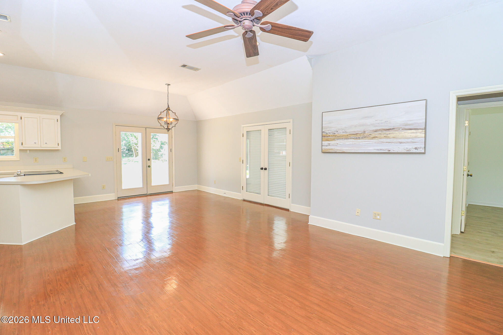 313 Autumn Crest Drive Property Photo 6