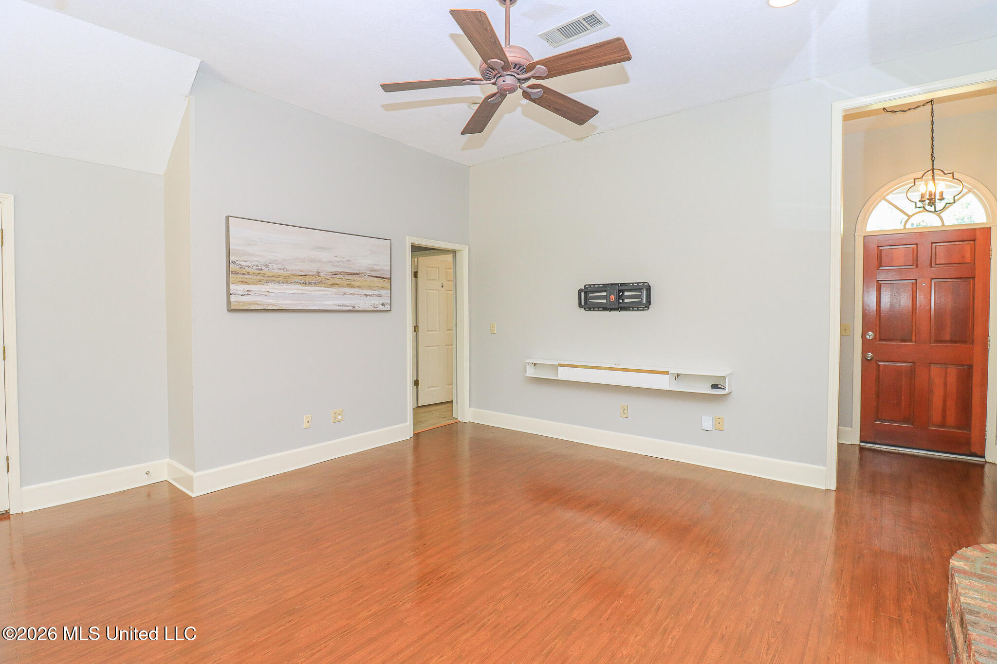 313 Autumn Crest Drive Property Photo 7
