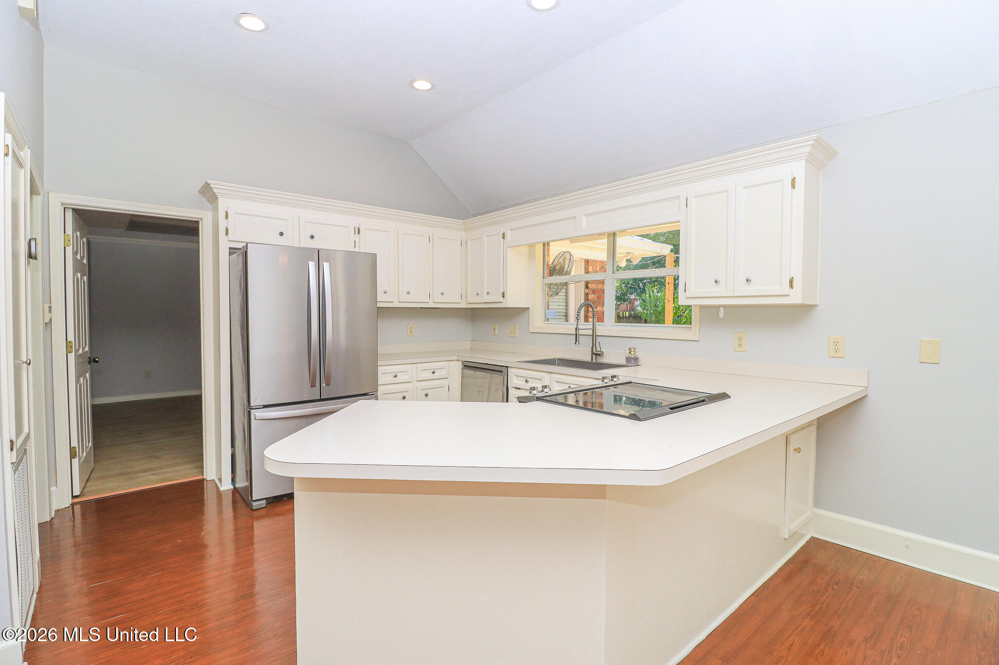 313 Autumn Crest Drive Property Photo 12