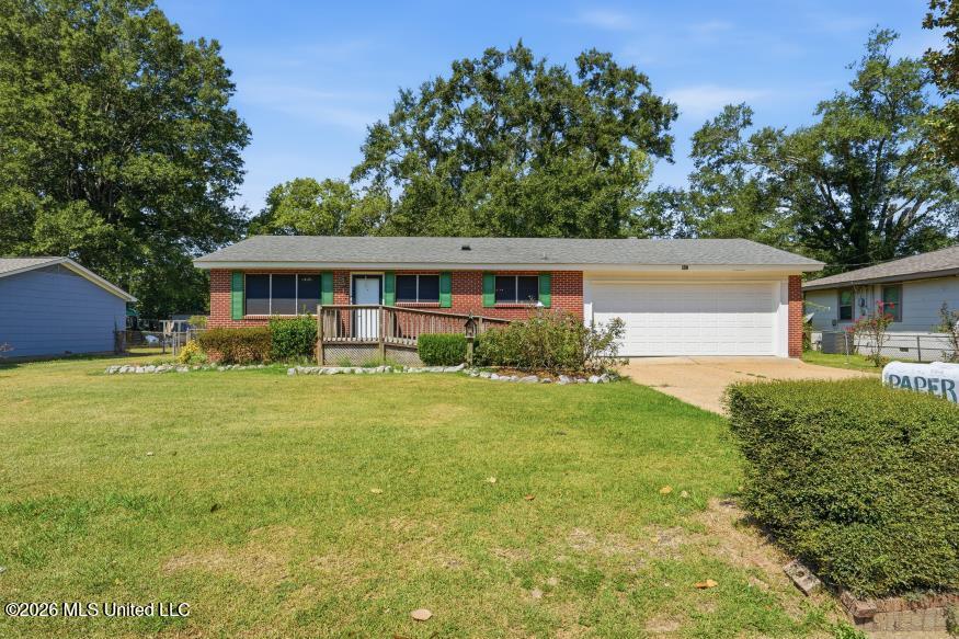 407 Gatewood Drive Property Photo 1