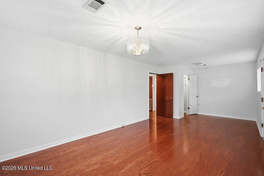 407 Gatewood Drive Property Photo 7