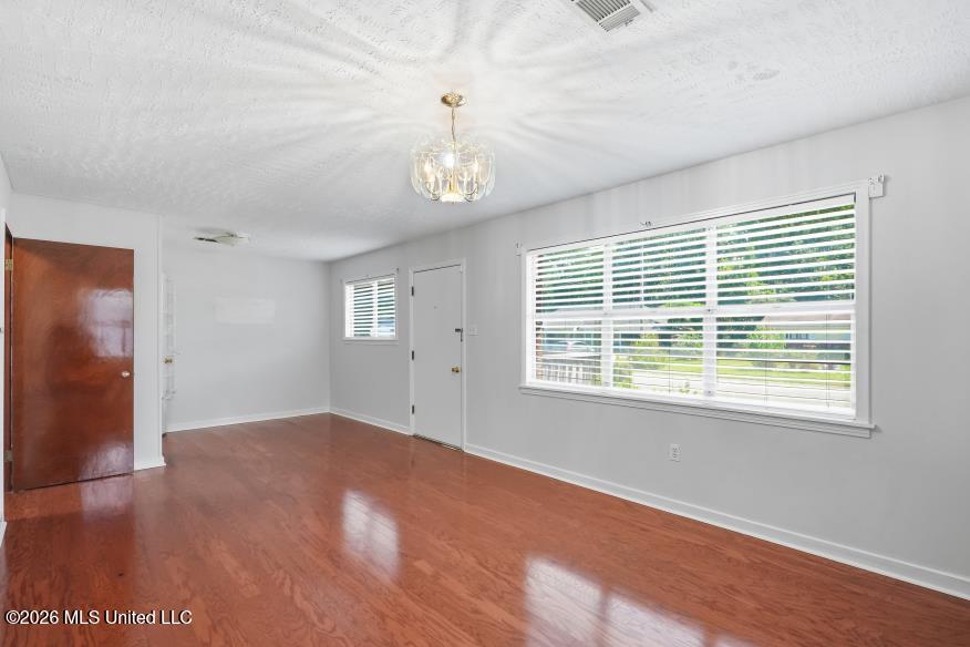 407 Gatewood Drive Property Photo 8