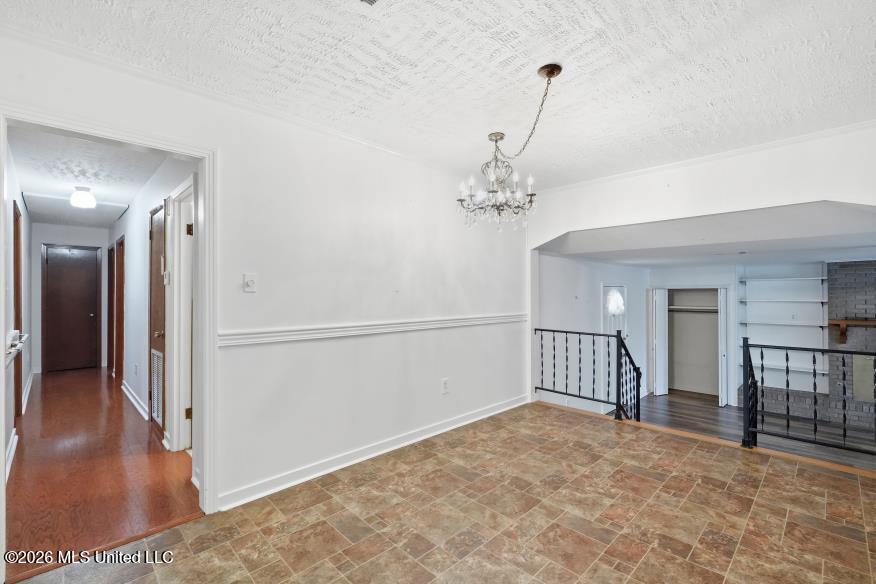 407 Gatewood Drive Property Photo 13