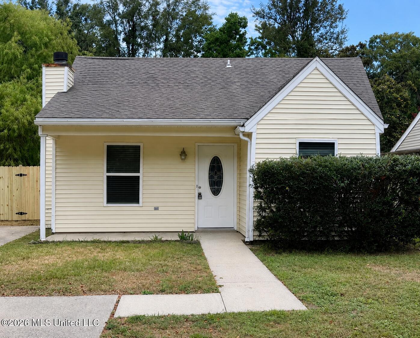 1743 James Buchanan Drive Property Photo 1