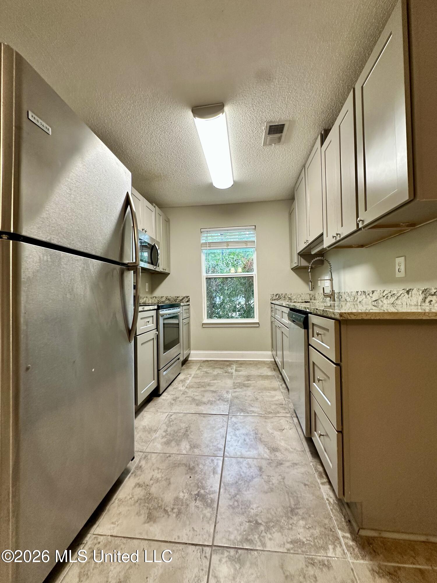 1743 James Buchanan Drive Property Photo 5
