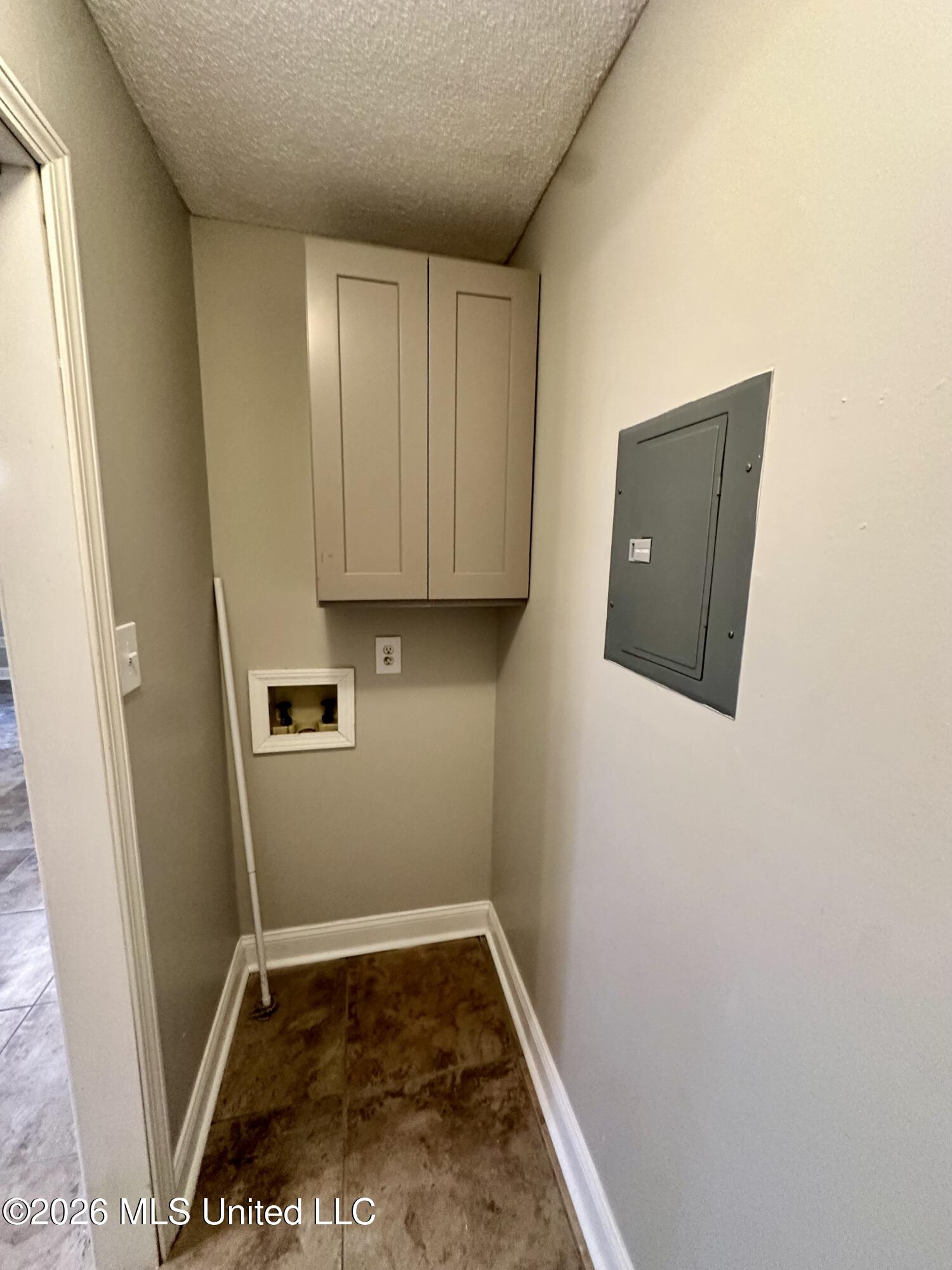 1743 James Buchanan Drive Property Photo 12