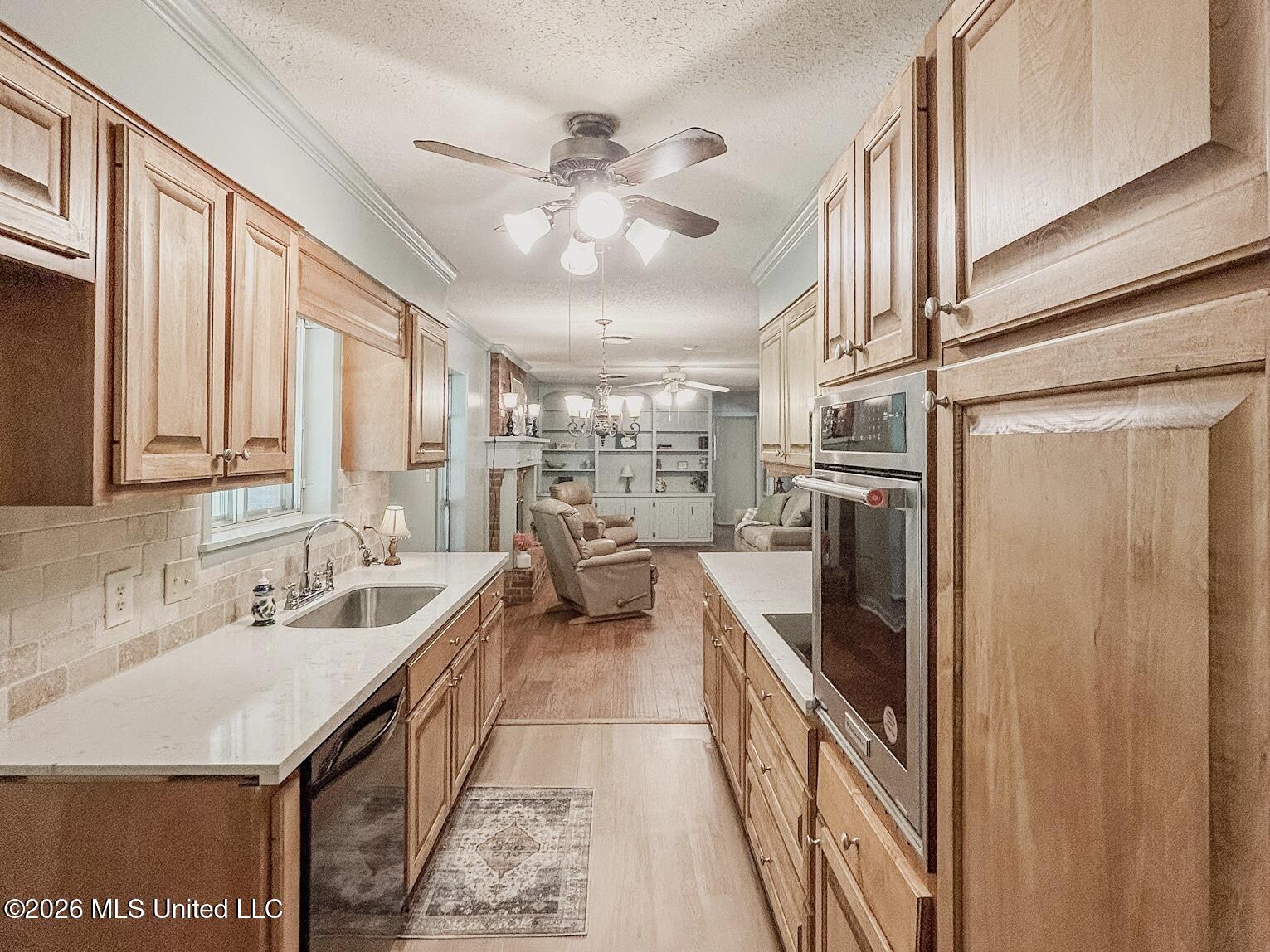 1204 Dogwood Drive Property Photo 6