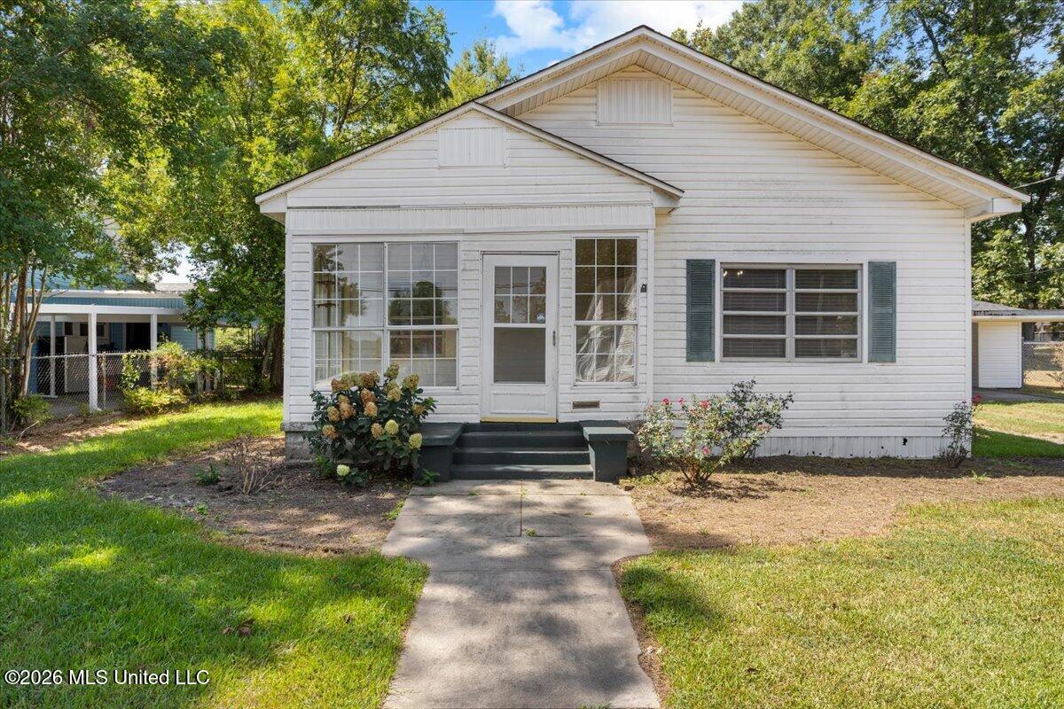 404 Dubose Street Property Photo 1