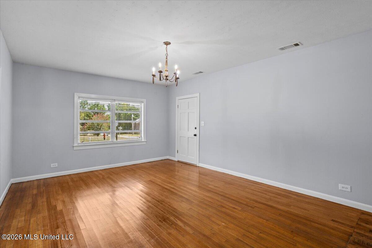 404 Dubose Street Property Photo 9