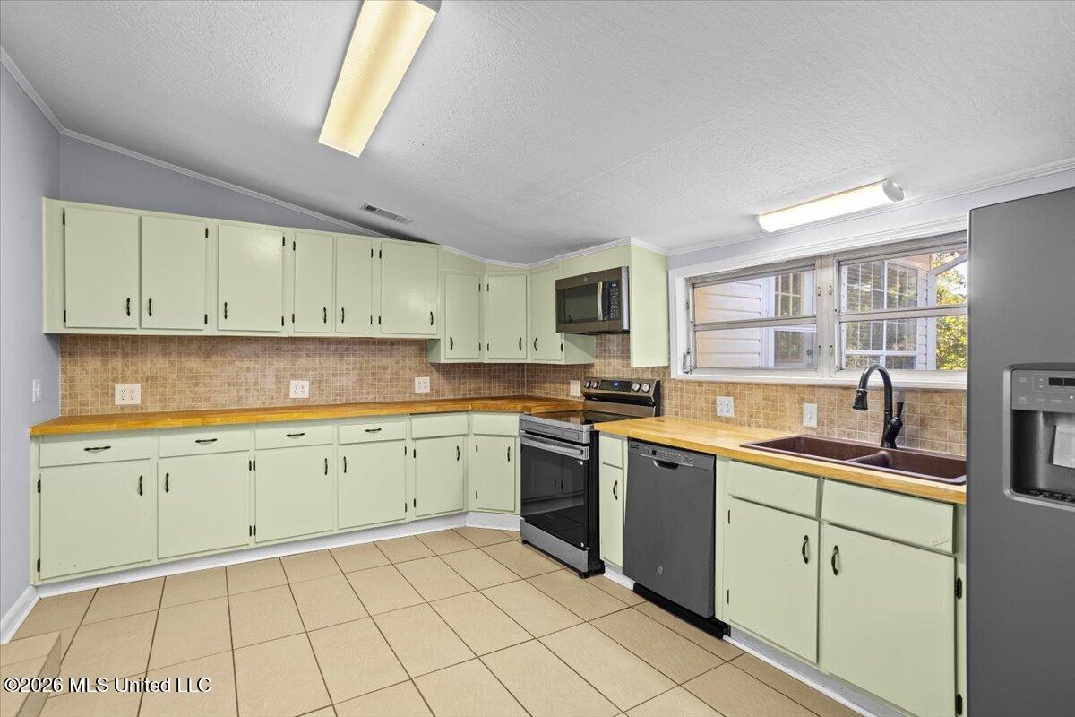 404 Dubose Street Property Photo 11