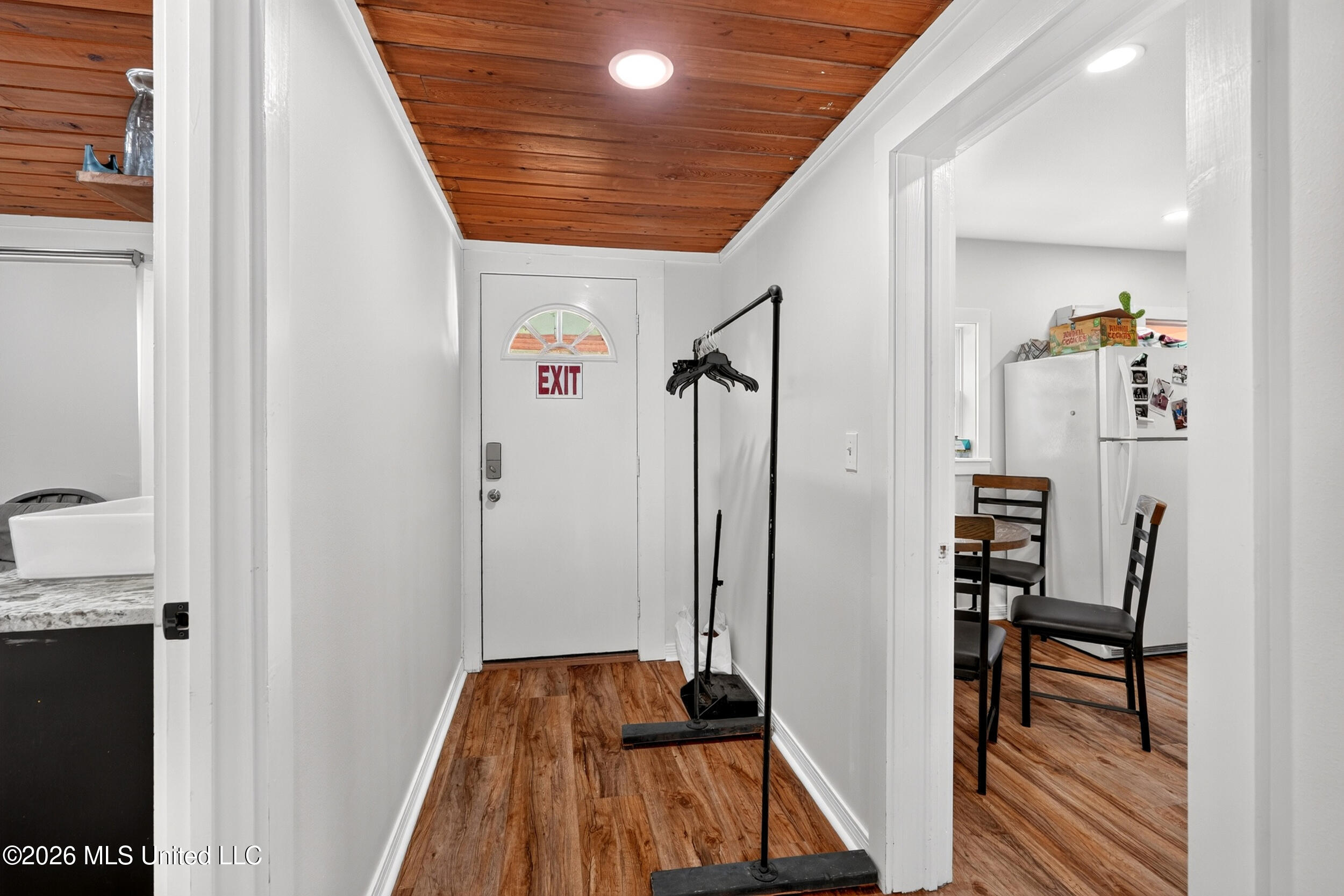 521 W Canal Street Property Photo 28