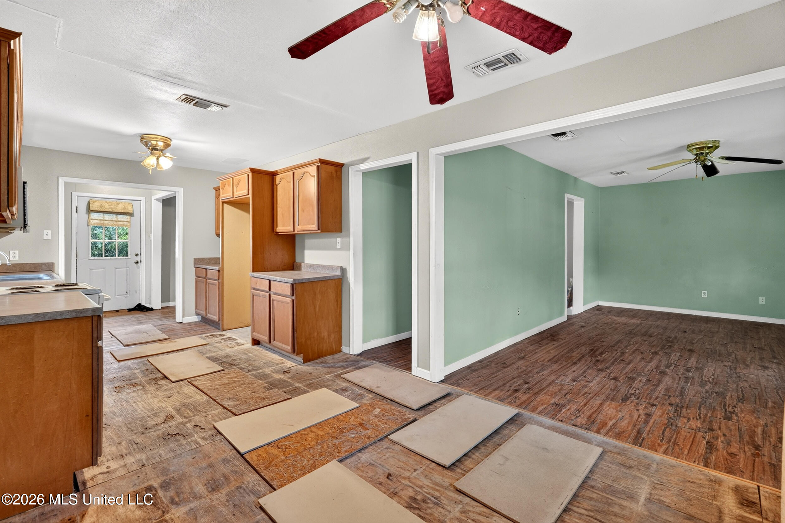 338 Carroll Avenue Property Photo 8