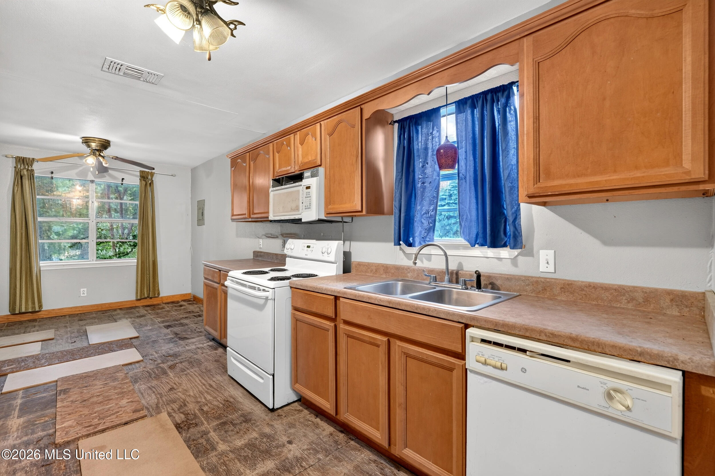 338 Carroll Avenue Property Photo 15