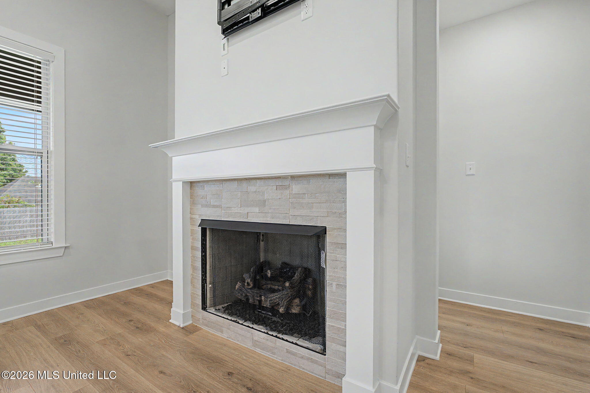 7262 Ravens Lane Property Photo 12
