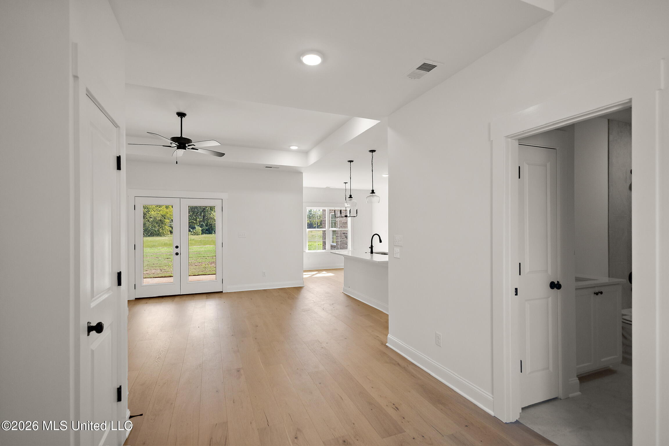 7607 Thomas Riley Street Property Photo 5