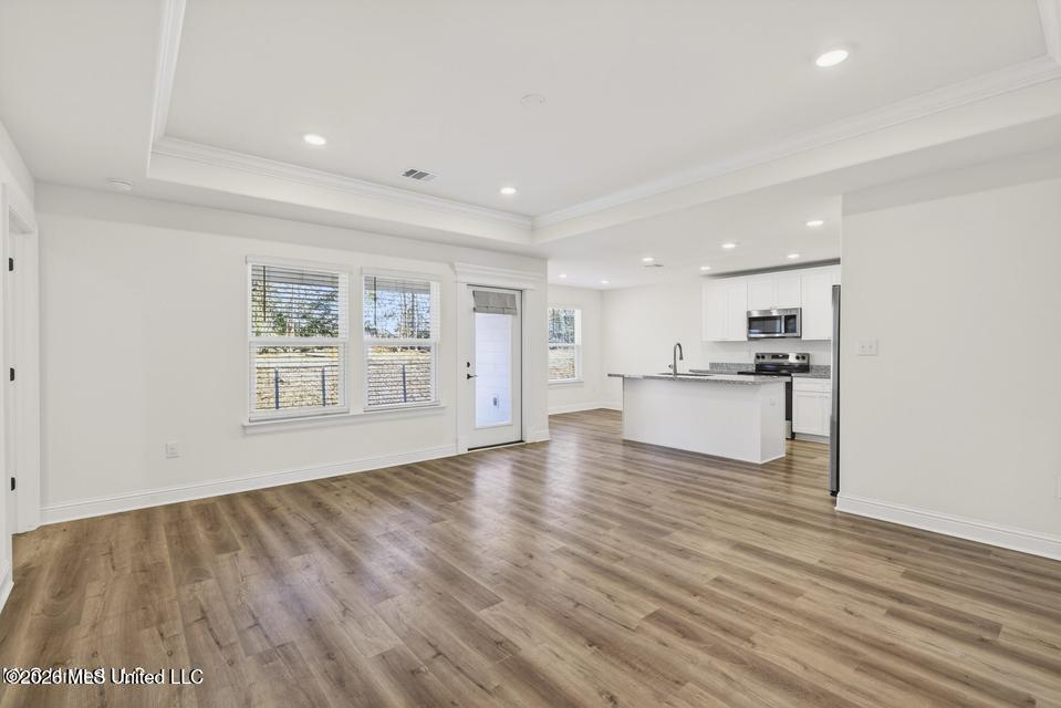 10508 Glade Cove Property Photo 4