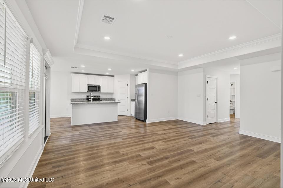 10508 Glade Cove Property Photo 5