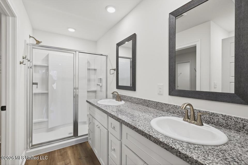 10508 Glade Cove Property Photo 12