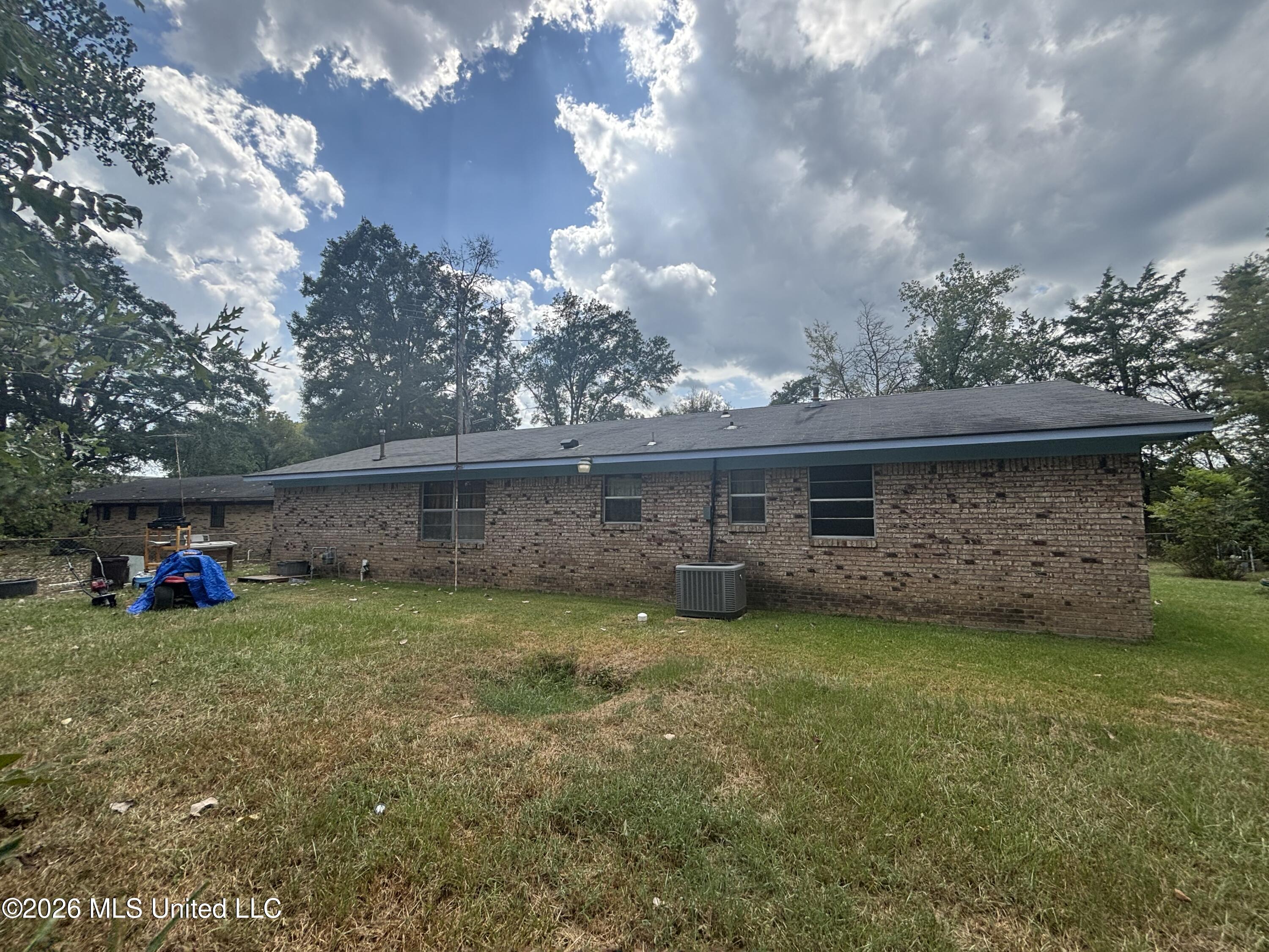 110 Morgan Lane Property Photo 6