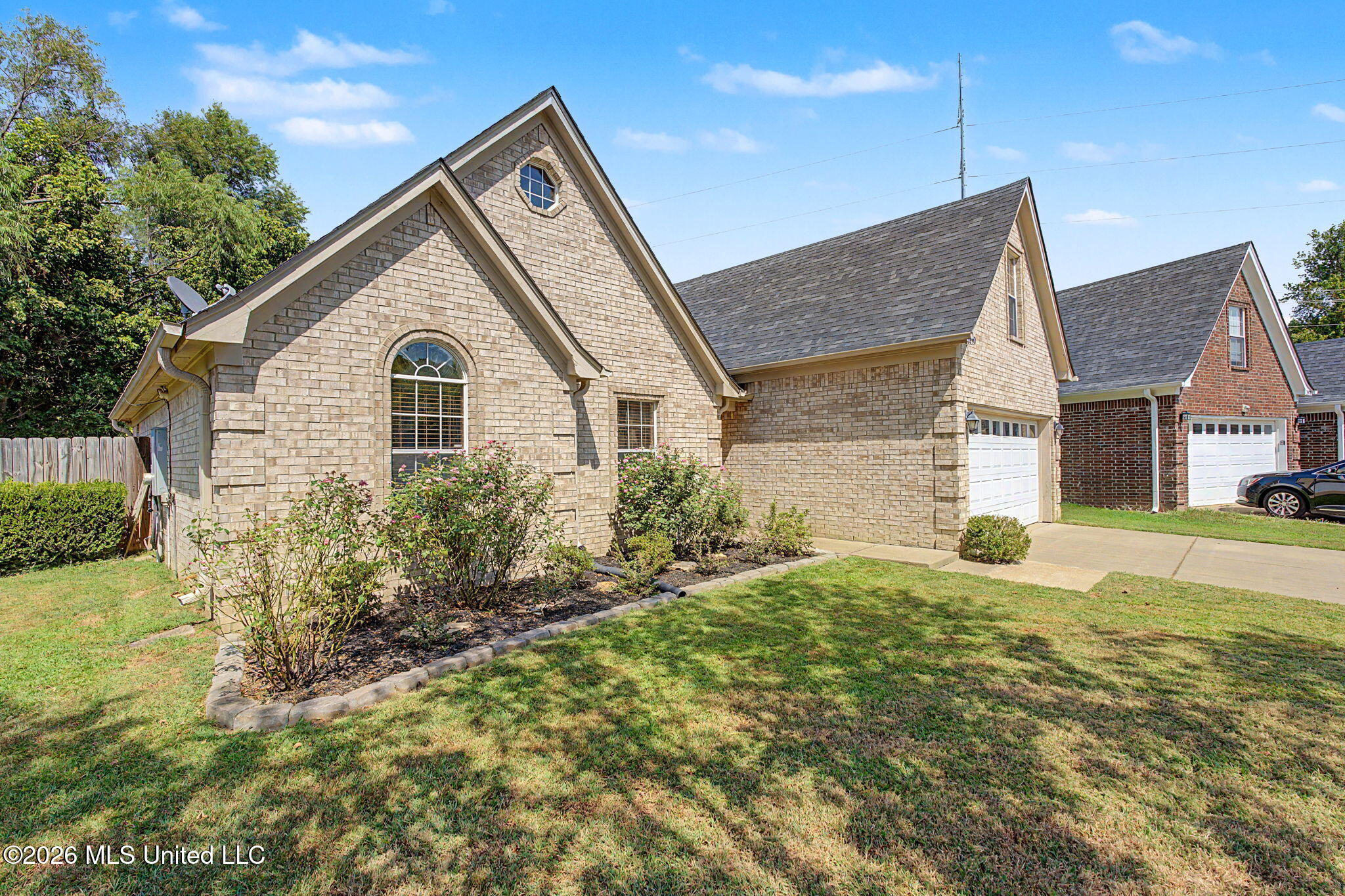 5590 Gilliland Cove Property Photo 3