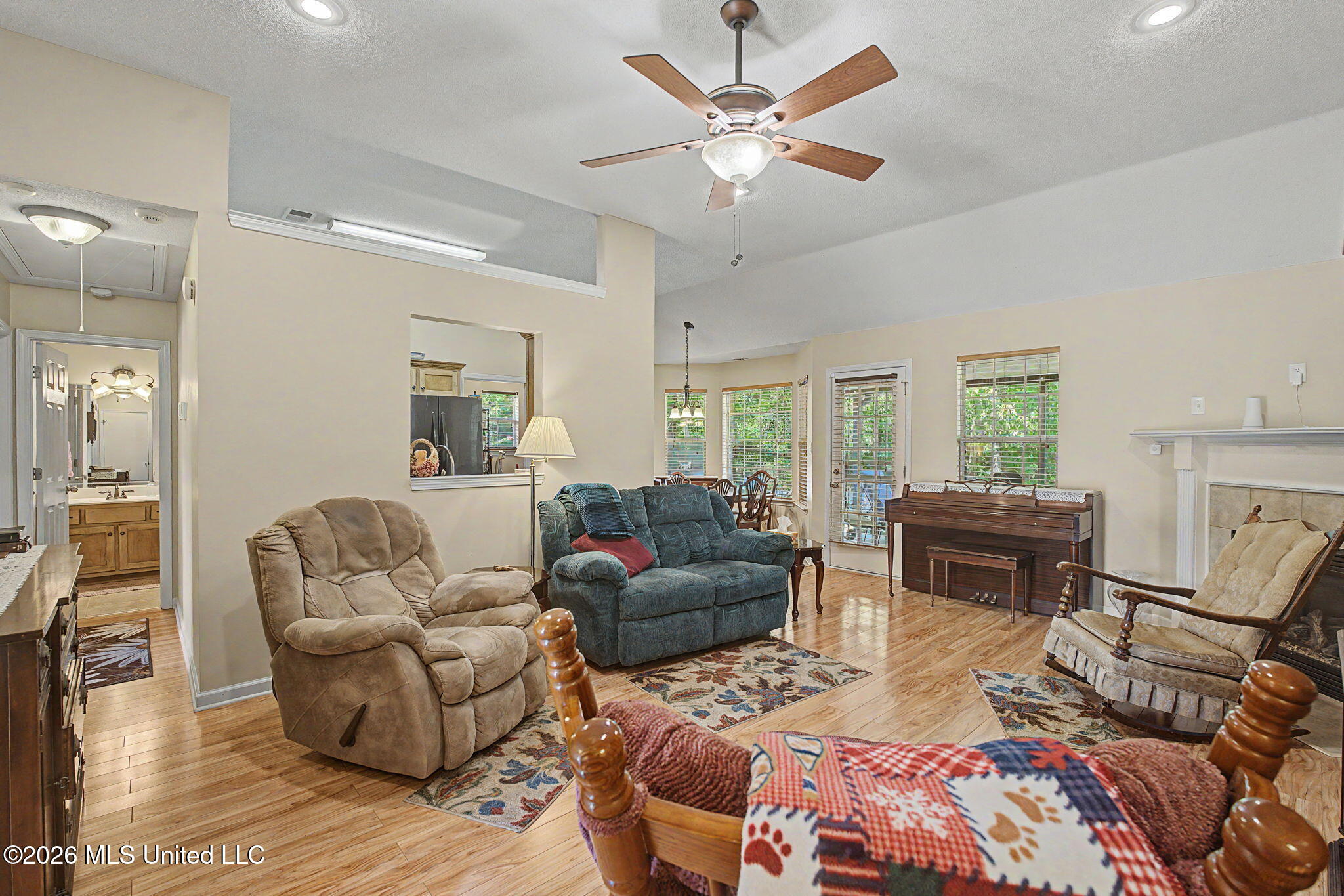 5590 Gilliland Cove Property Photo 9