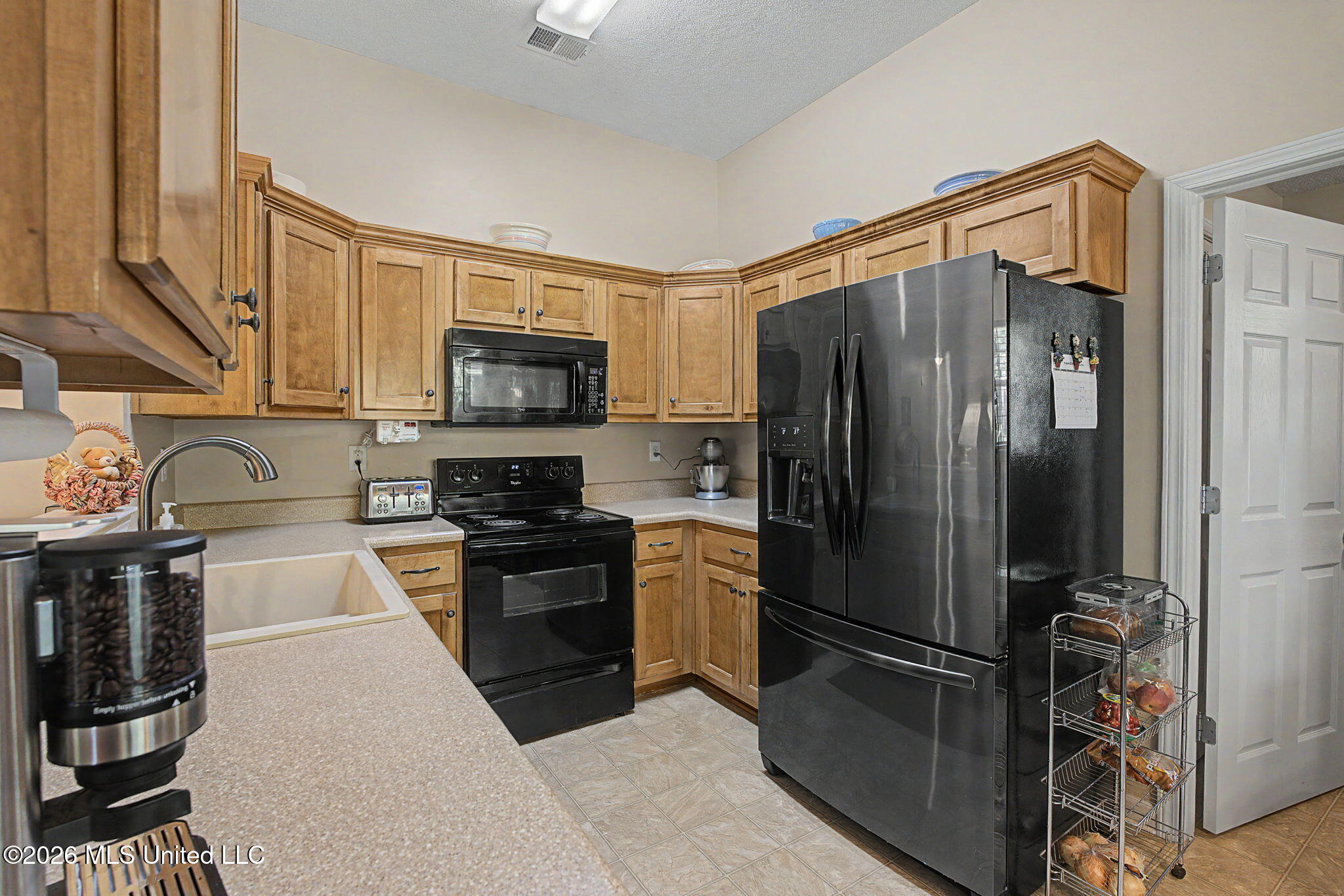 5590 Gilliland Cove Property Photo 11